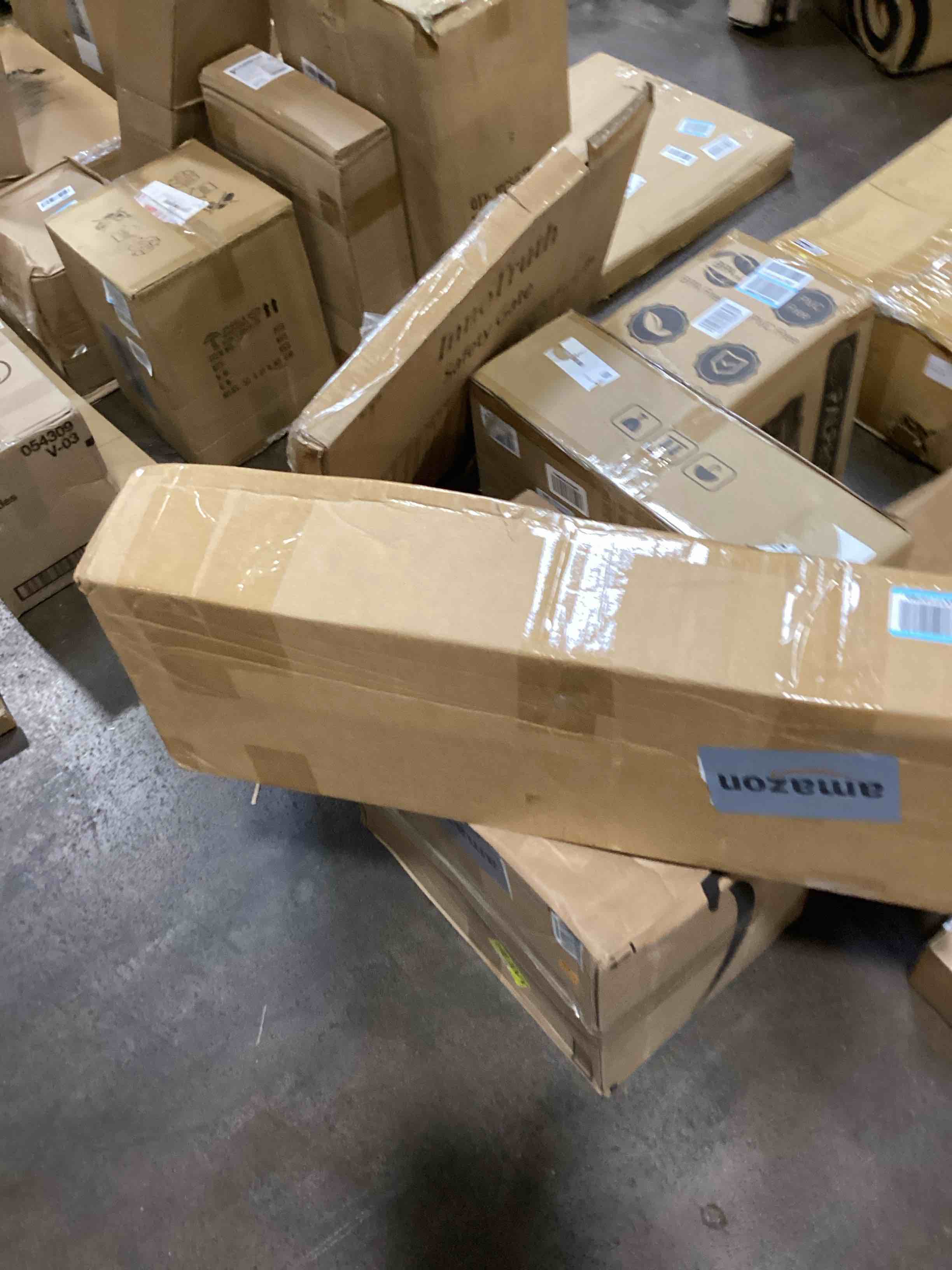 https://s3.amazonaws.com/lotting-images-prod/bidfta/BRN0136794_1727813070681.jpeg