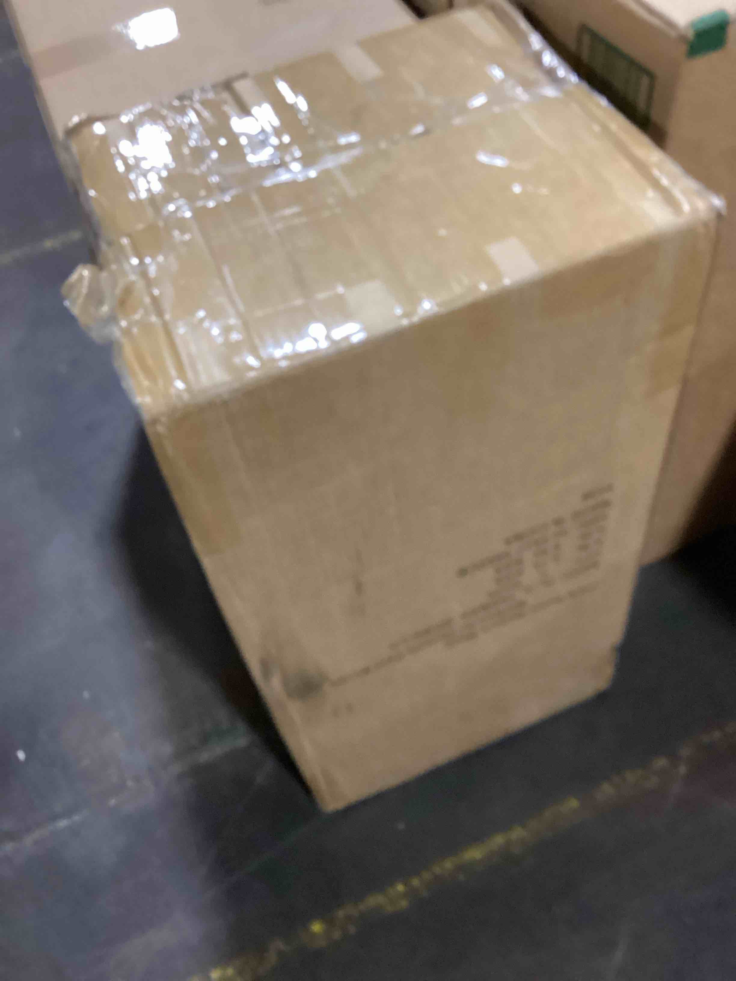 https://s3.amazonaws.com/lotting-images-prod/bidfta/BRN0137158_1727785233991.jpeg