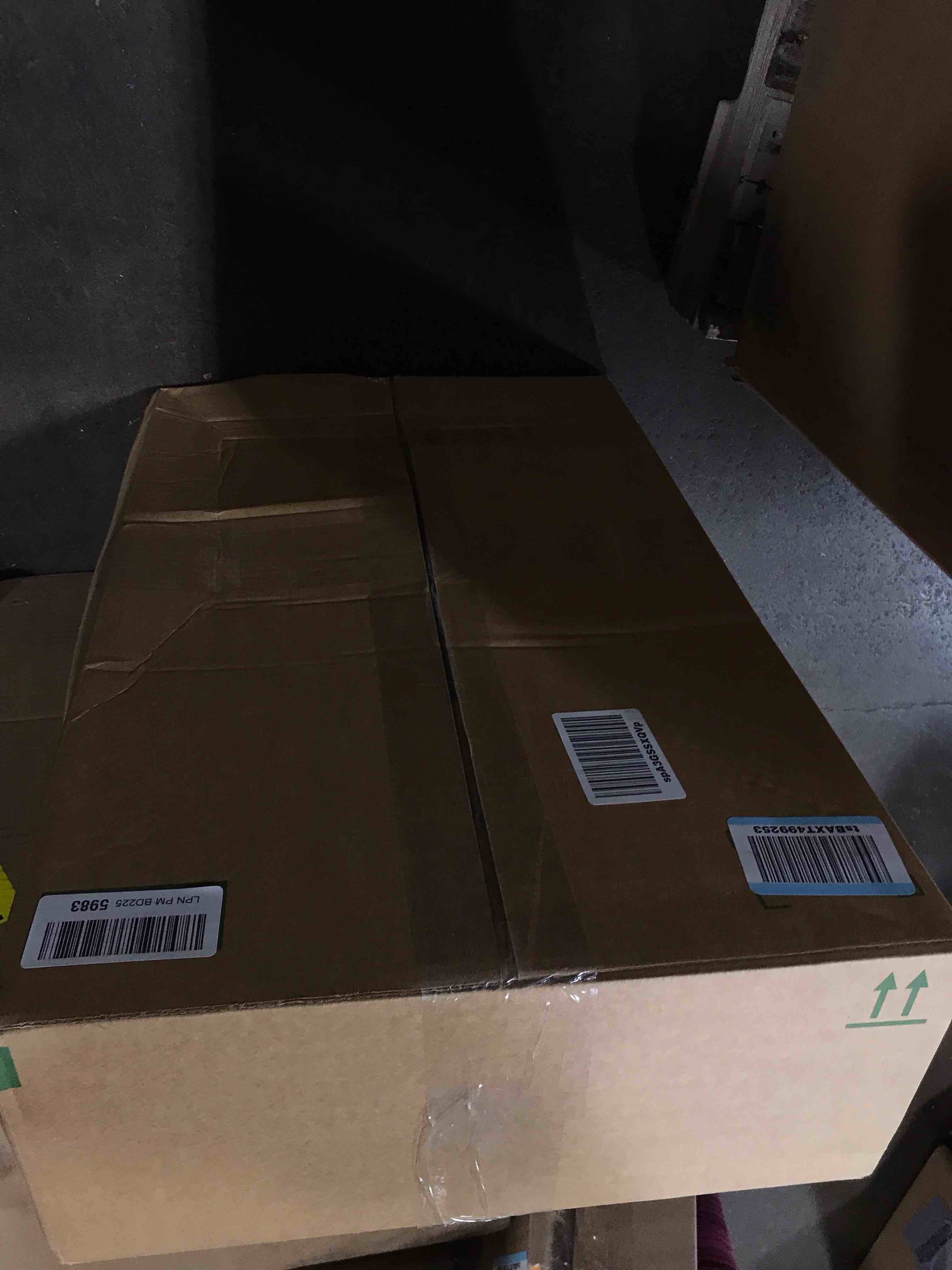https://s3.amazonaws.com/lotting-images-prod/bidfta/BRN0142874_1729265808520.jpeg