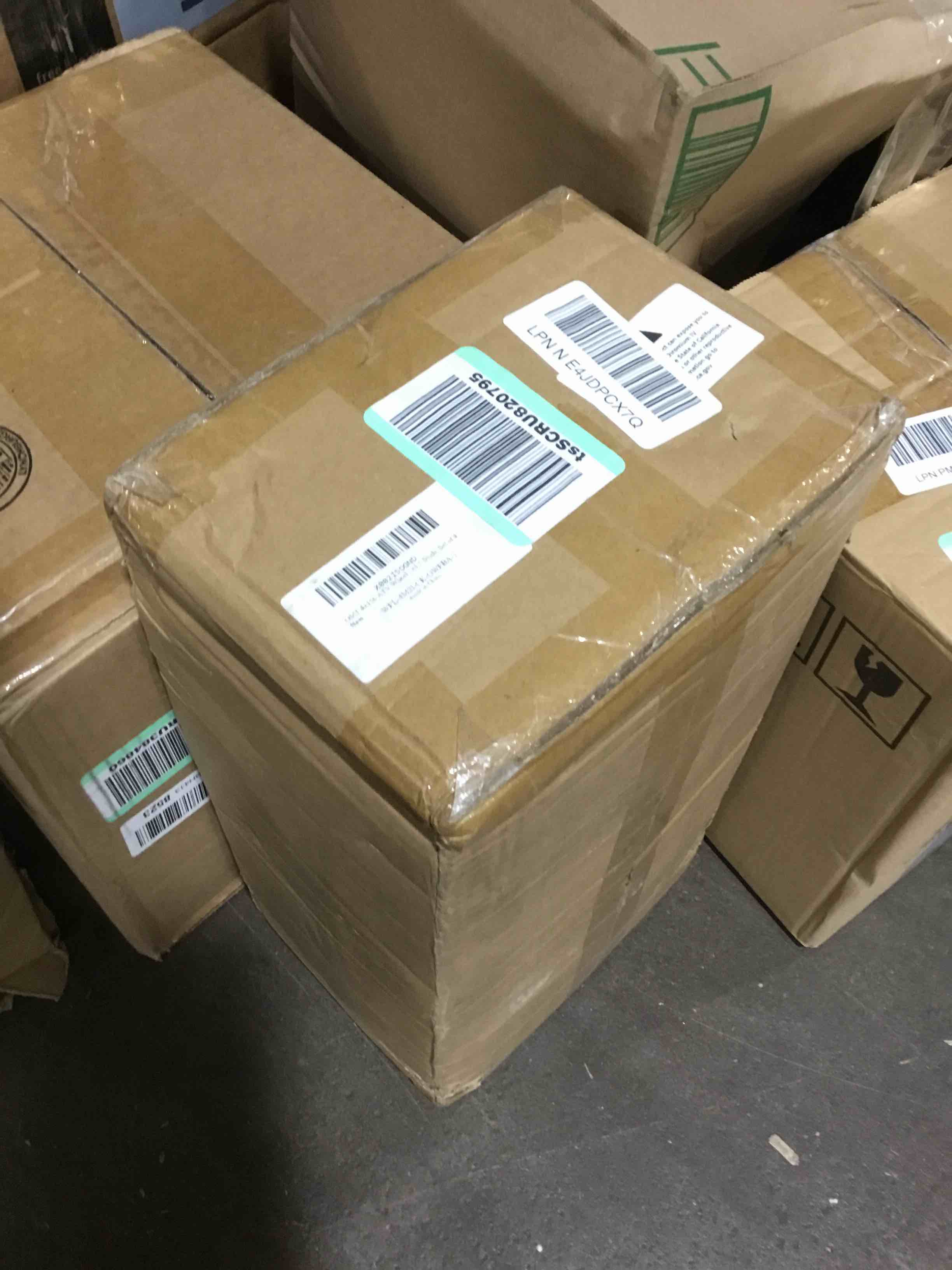 https://s3.amazonaws.com/lotting-images-prod/bidfta/BRN0143513_1729023342218.jpeg
