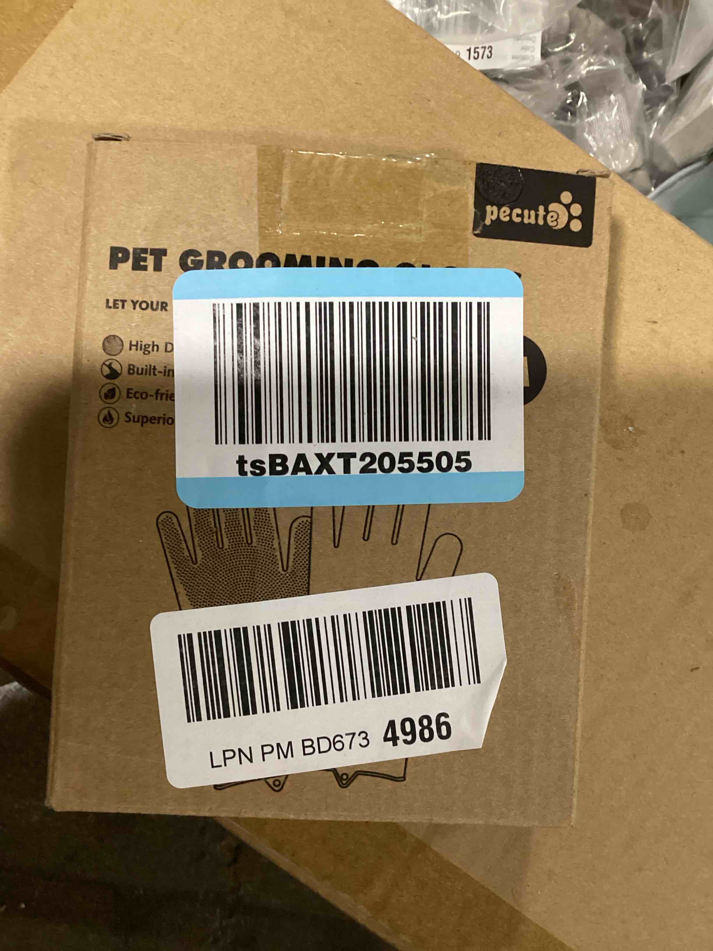 https://s3.amazonaws.com/lotting-images-prod/bidfta/BRN0143809_1728999607406.jpeg