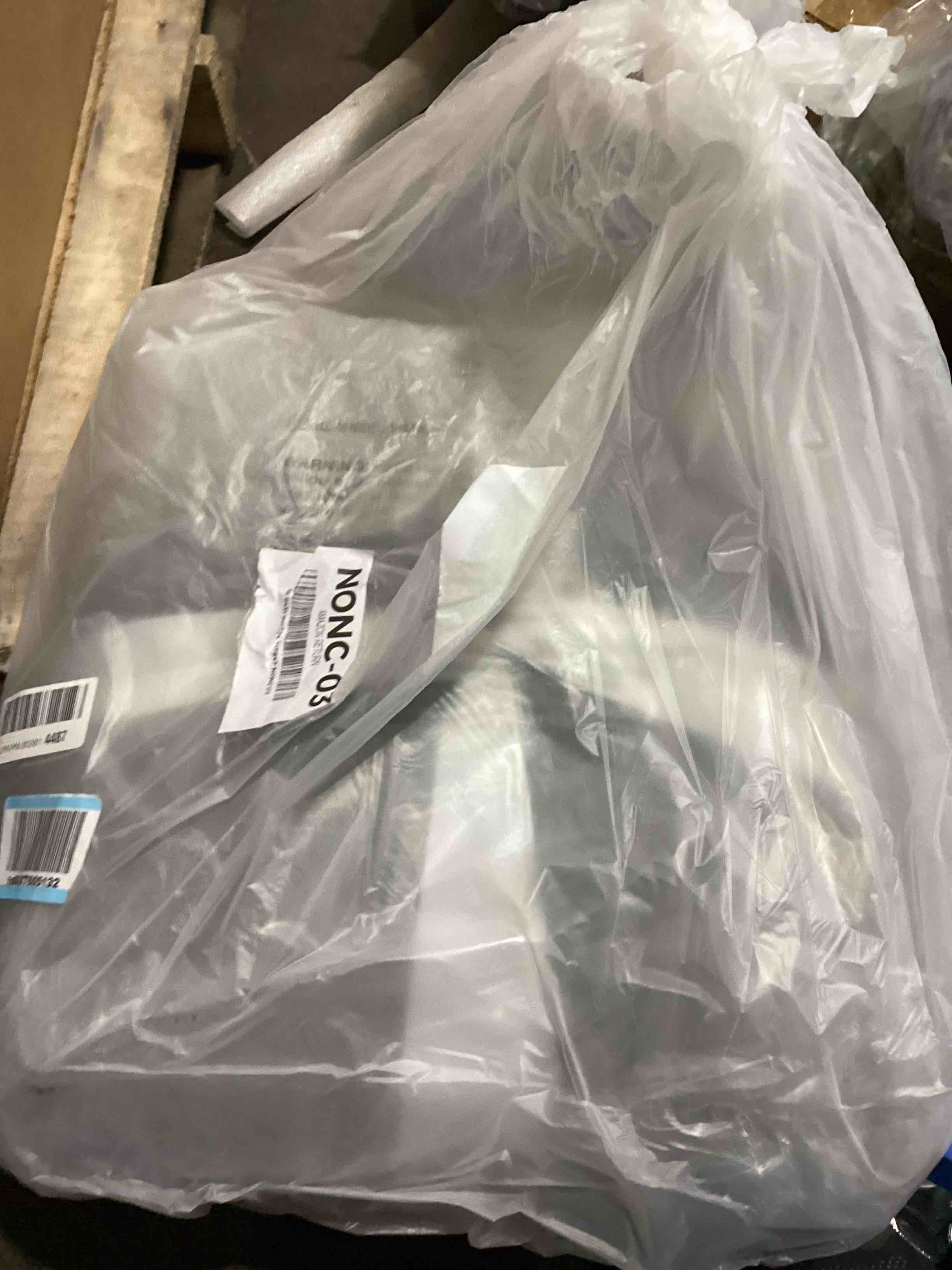 https://s3.amazonaws.com/lotting-images-prod/bidfta/BRN0143995_1728934529912.jpeg