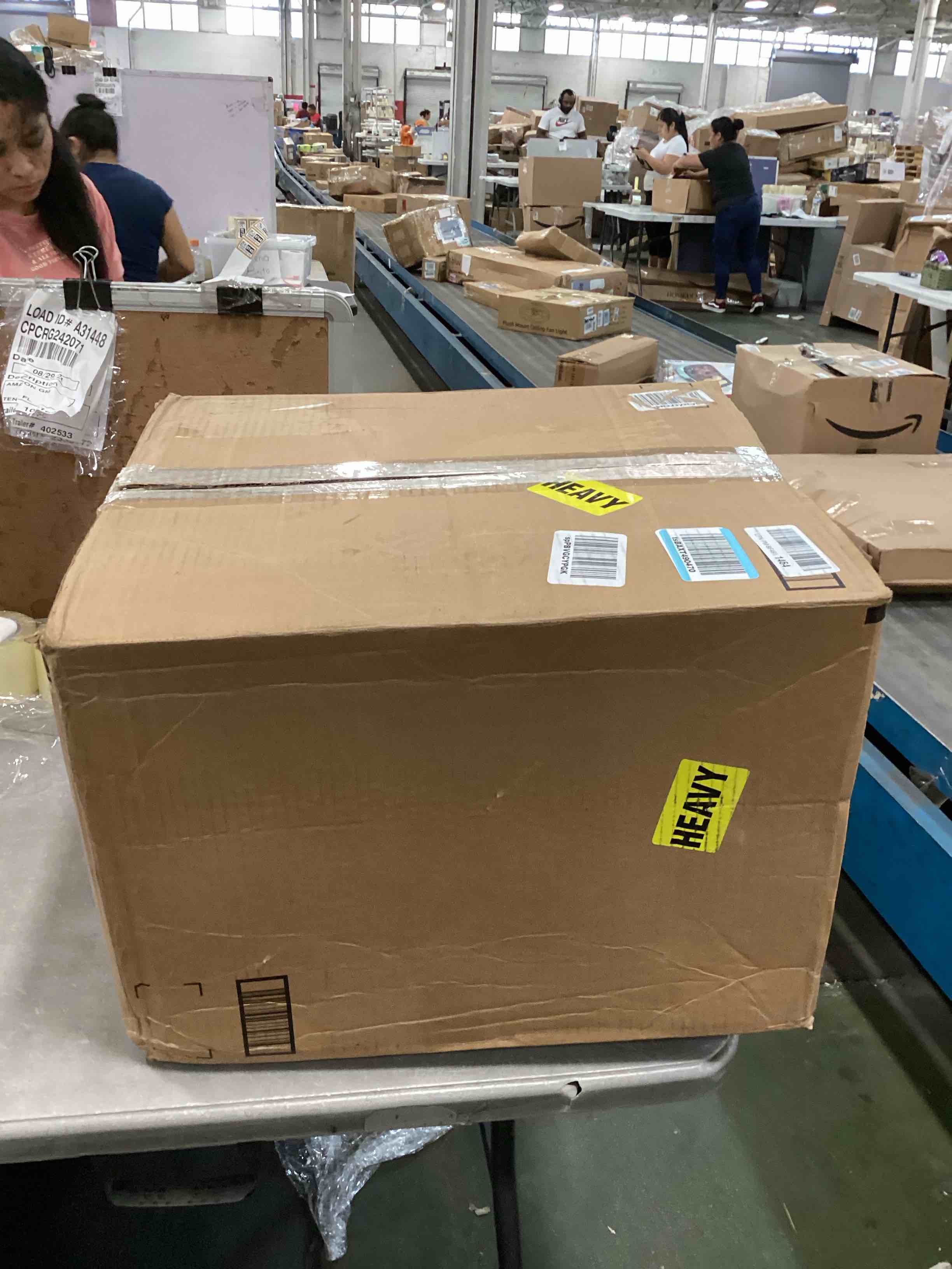 https://s3.amazonaws.com/lotting-images-prod/bidfta/BRN0147832_1725111996022.jpeg