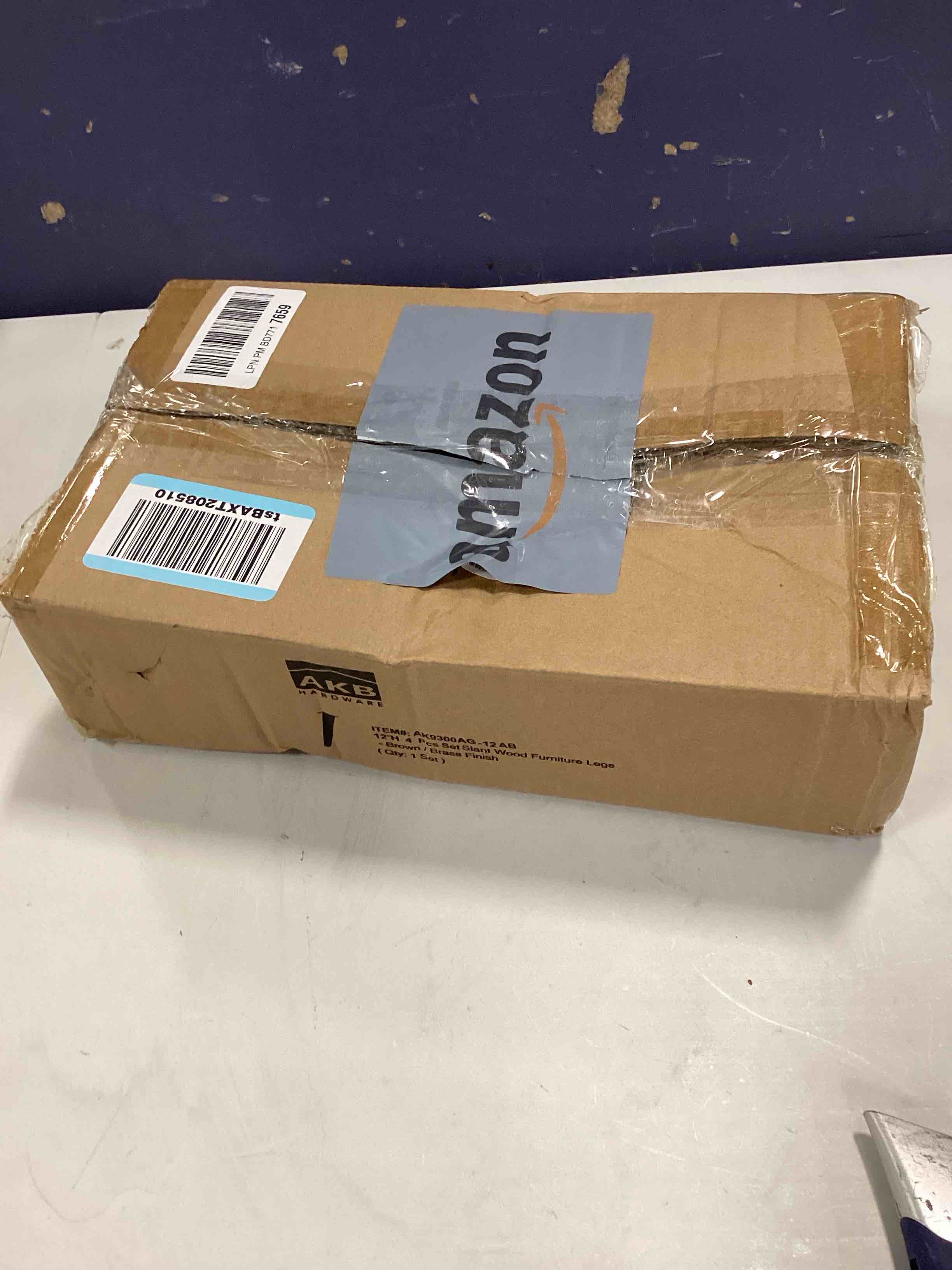 https://s3.amazonaws.com/lotting-images-prod/bidfta/BRN0149152_1725465526837.jpeg