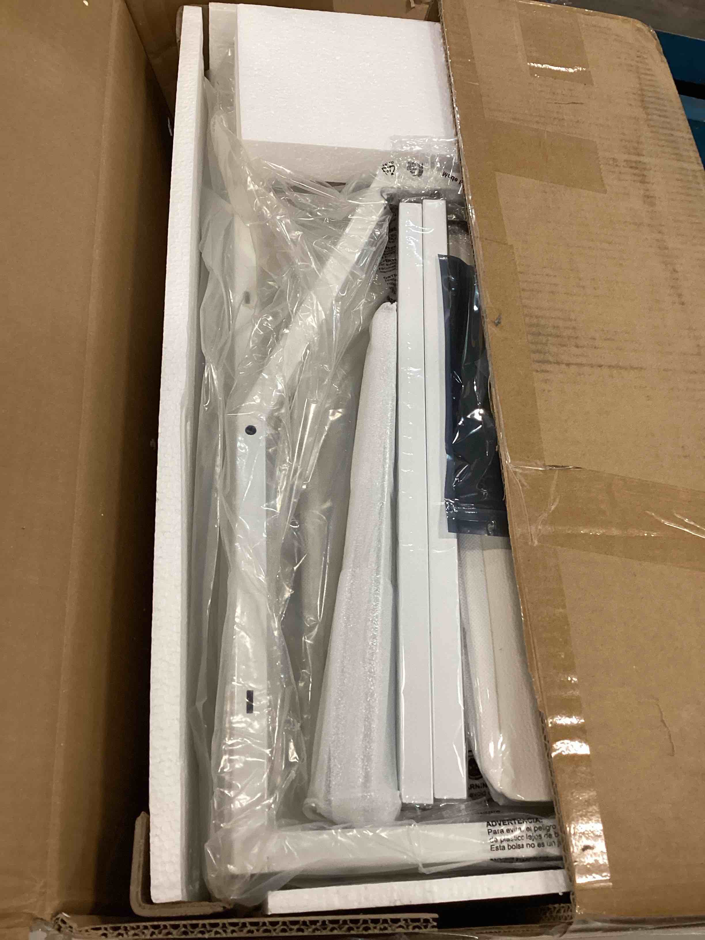 https://s3.amazonaws.com/lotting-images-prod/bidfta/BRN0149458_1725406506159.jpeg