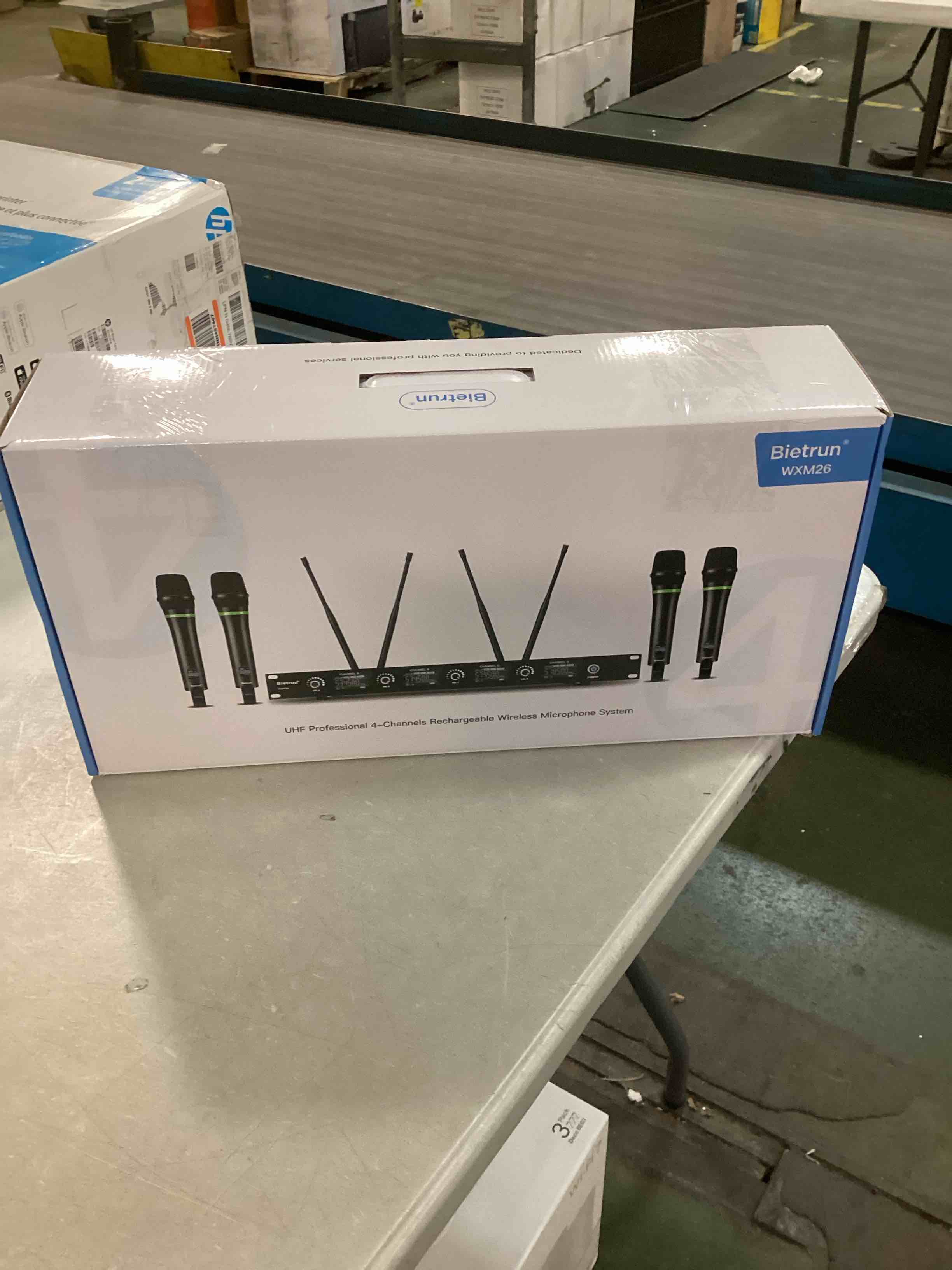 https://s3.amazonaws.com/lotting-images-prod/bidfta/BRN0150432_1726178694910.jpeg