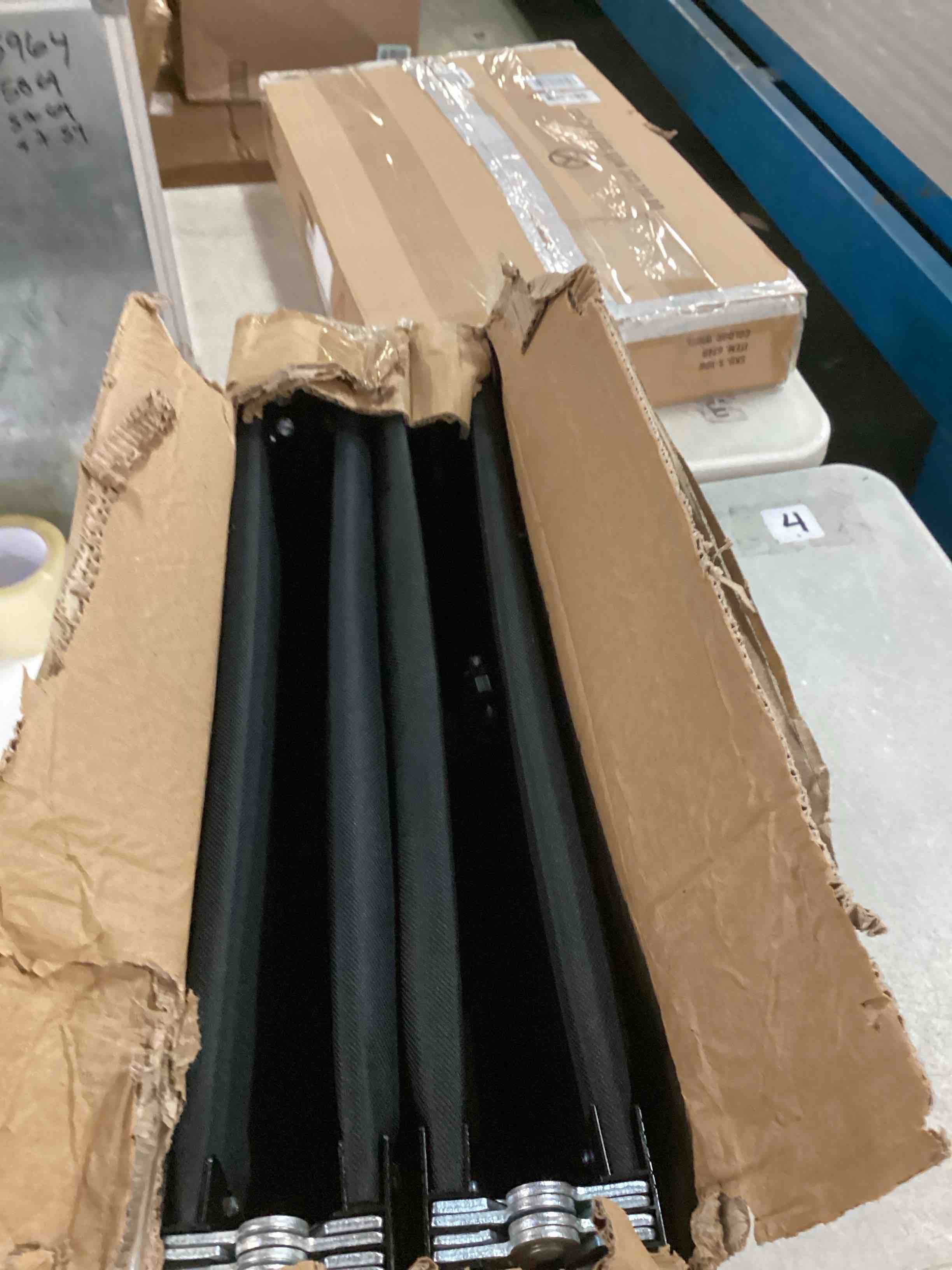 https://s3.amazonaws.com/lotting-images-prod/bidfta/BRN0151812_1725406398928.jpeg