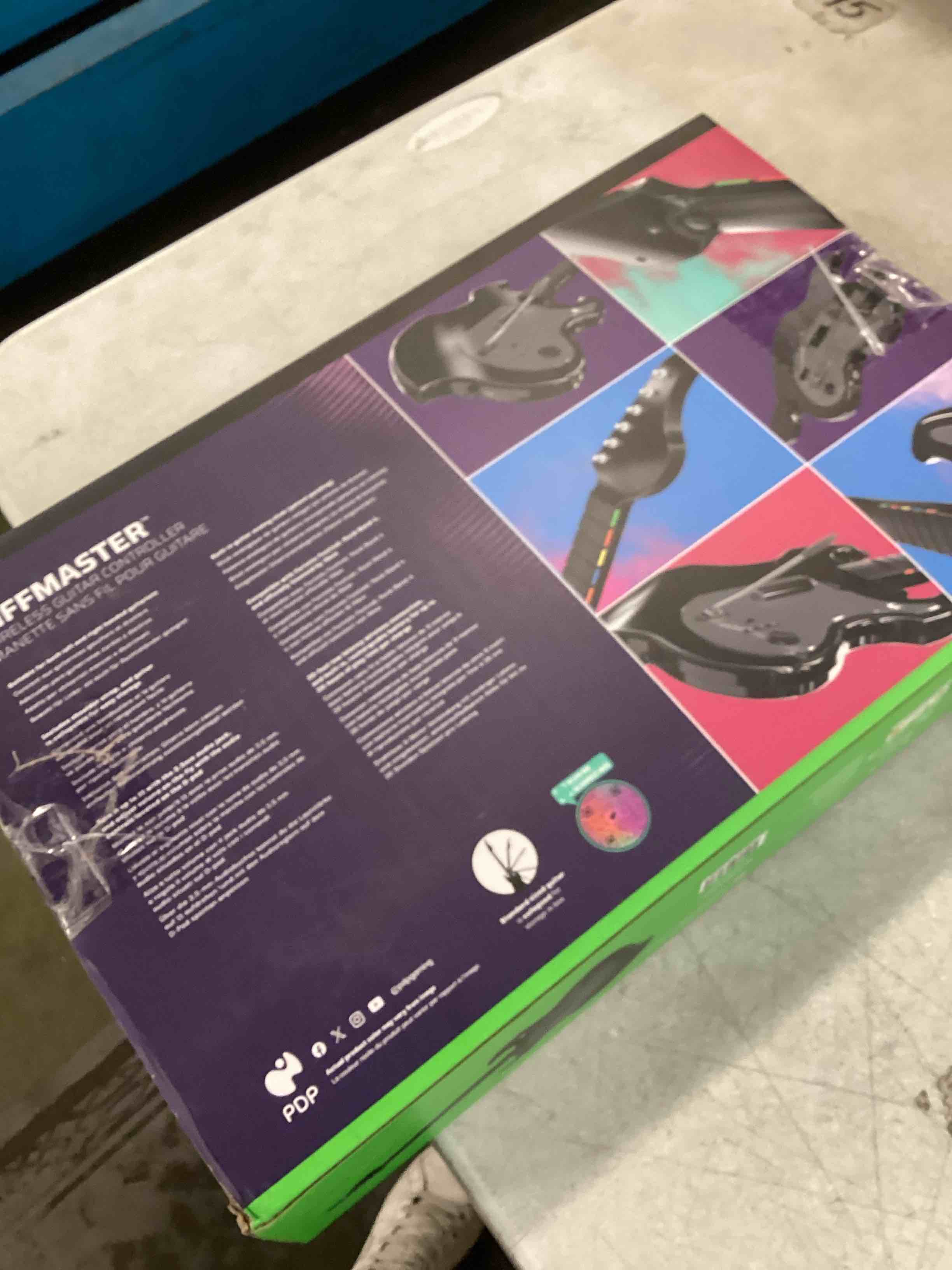 PDP RIFFMASTER Wireless Guitar Controller for Xbox Series XS, Xbox One