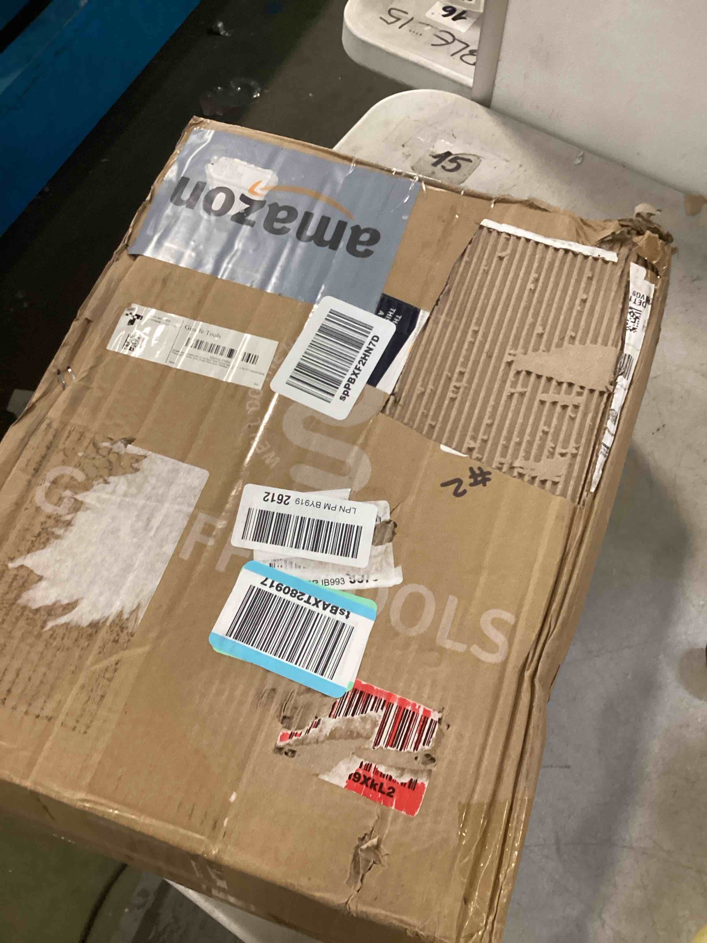 https://s3.amazonaws.com/lotting-images-prod/bidfta/BRN0155579_1725392470212.jpeg