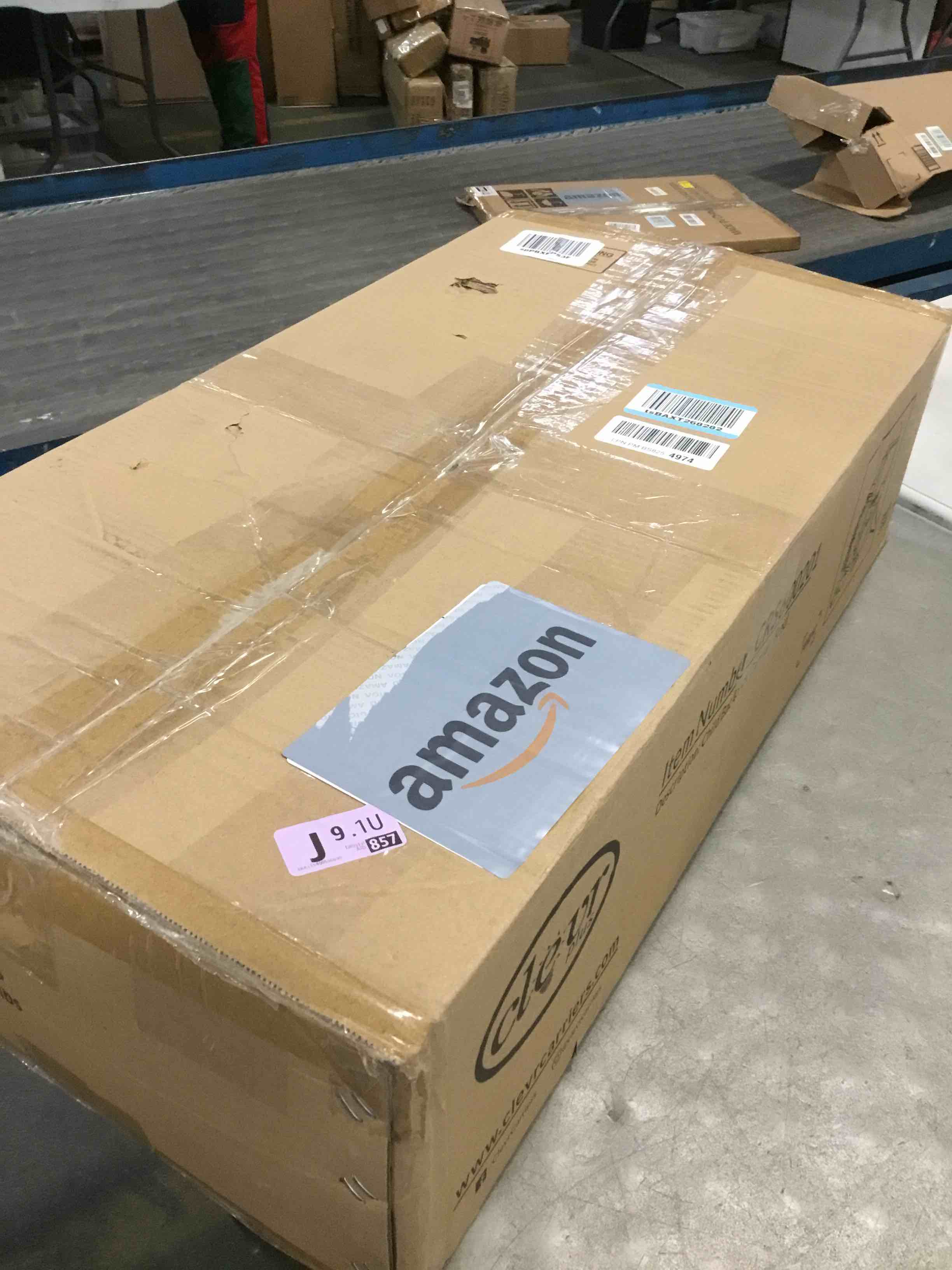 https://s3.amazonaws.com/lotting-images-prod/bidfta/BRN0156267_1726490832613.jpeg