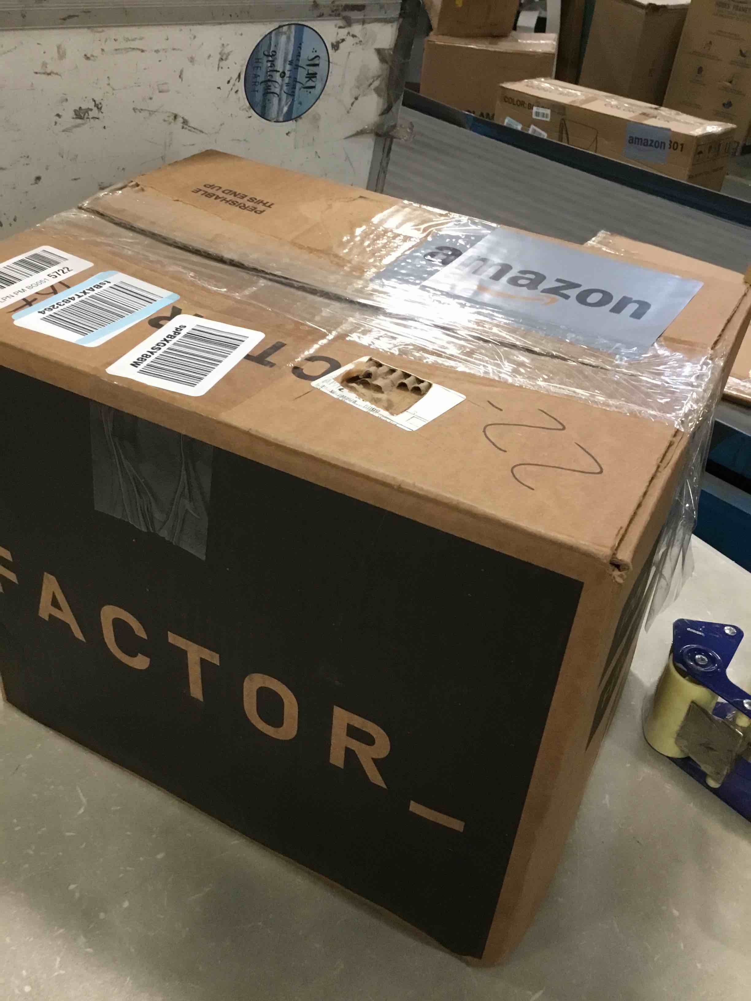 https://s3.amazonaws.com/lotting-images-prod/bidfta/BRN0157814_1725651965710.jpeg