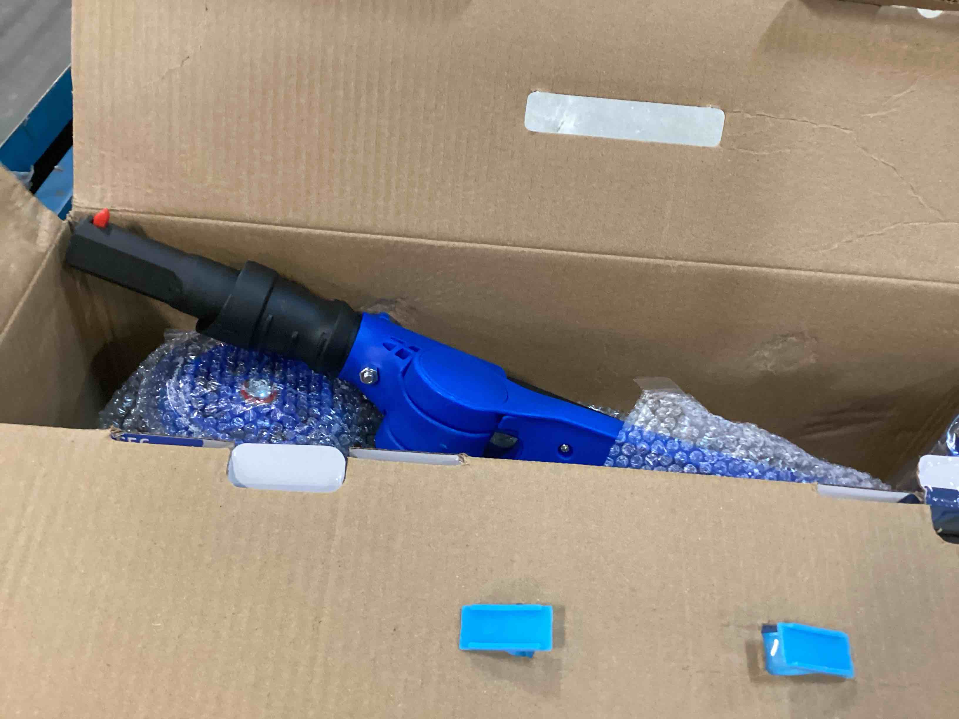 Hurtle 3Wheeled Scooter for Kids Wheel LED Lights, Adjustable Lean