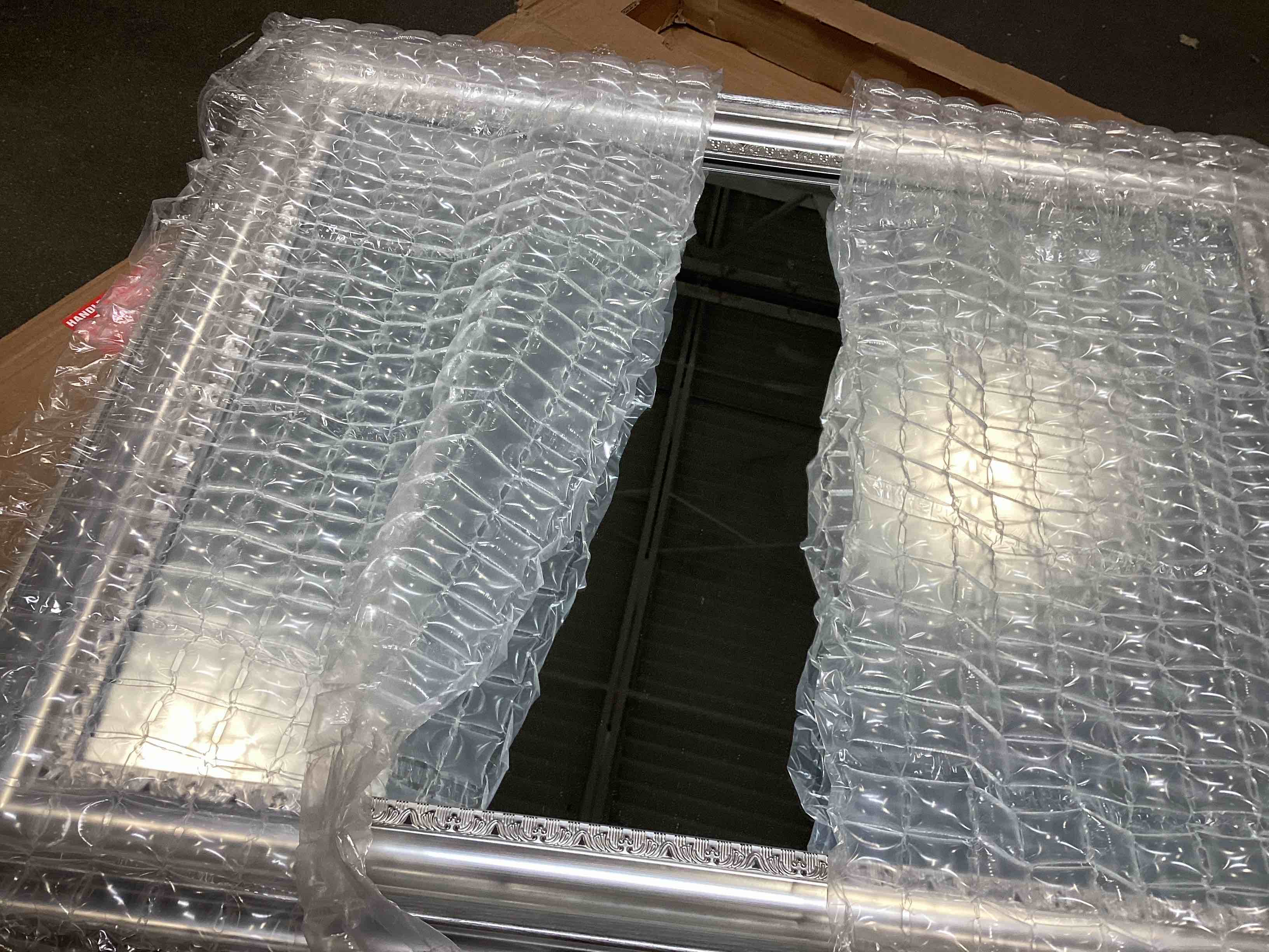 https://s3.amazonaws.com/lotting-images-prod/bidfta/BRN0161718_1725981004882.jpeg