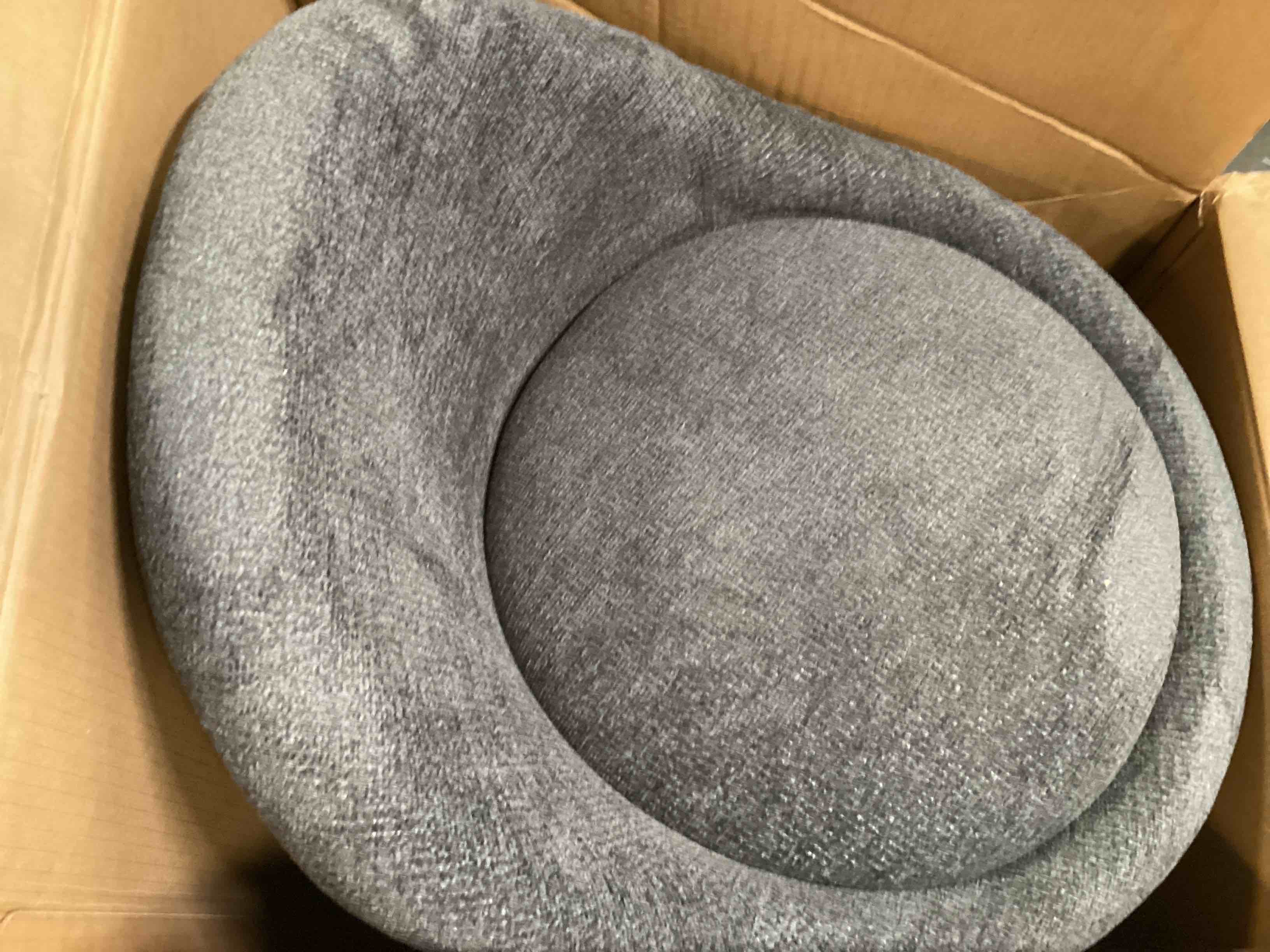 https://s3.amazonaws.com/lotting-images-prod/bidfta/BRN0161988_1725638280355.jpeg