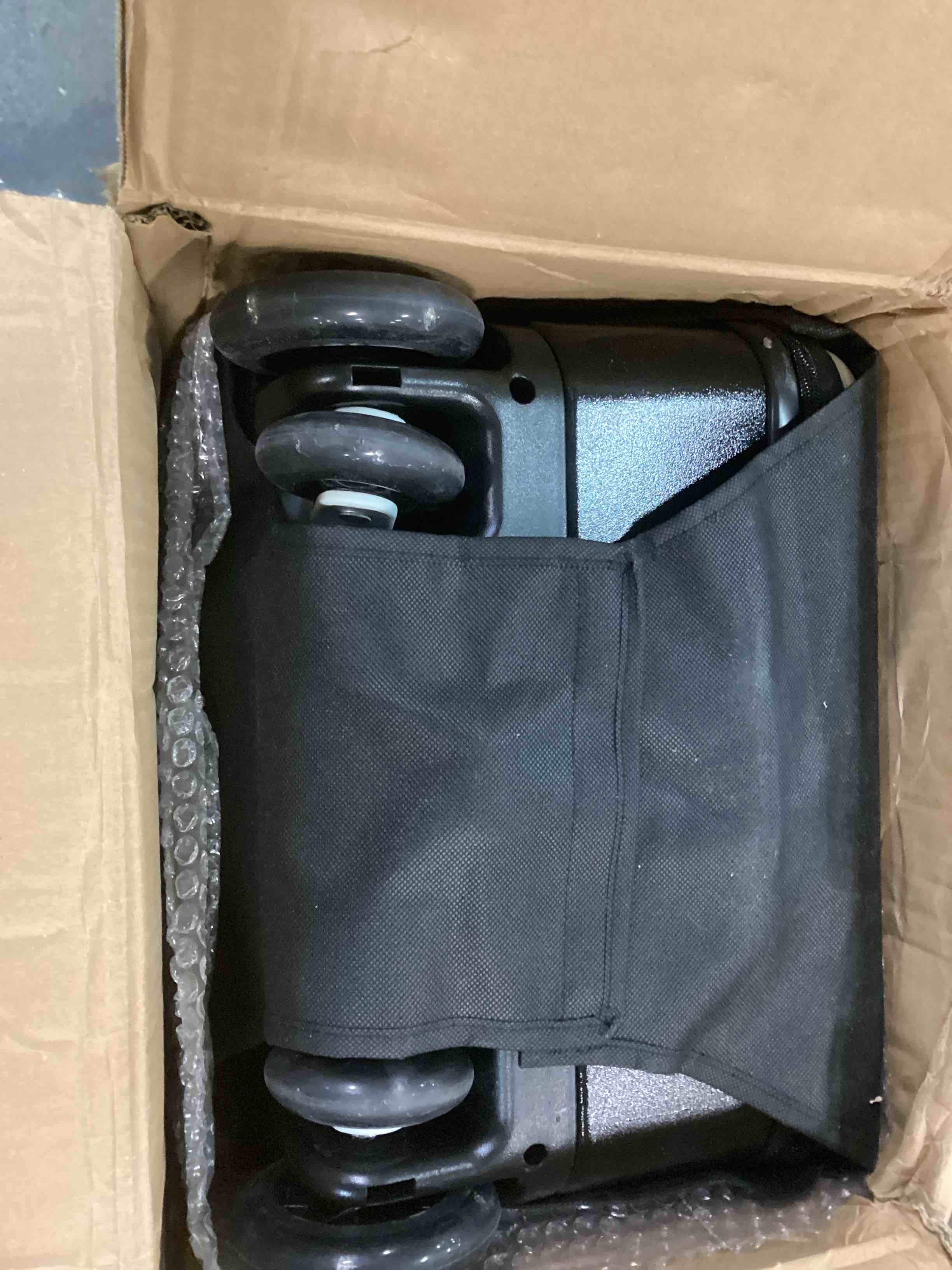 https://s3.amazonaws.com/lotting-images-prod/bidfta/BRN0166791_1726058375448.jpeg