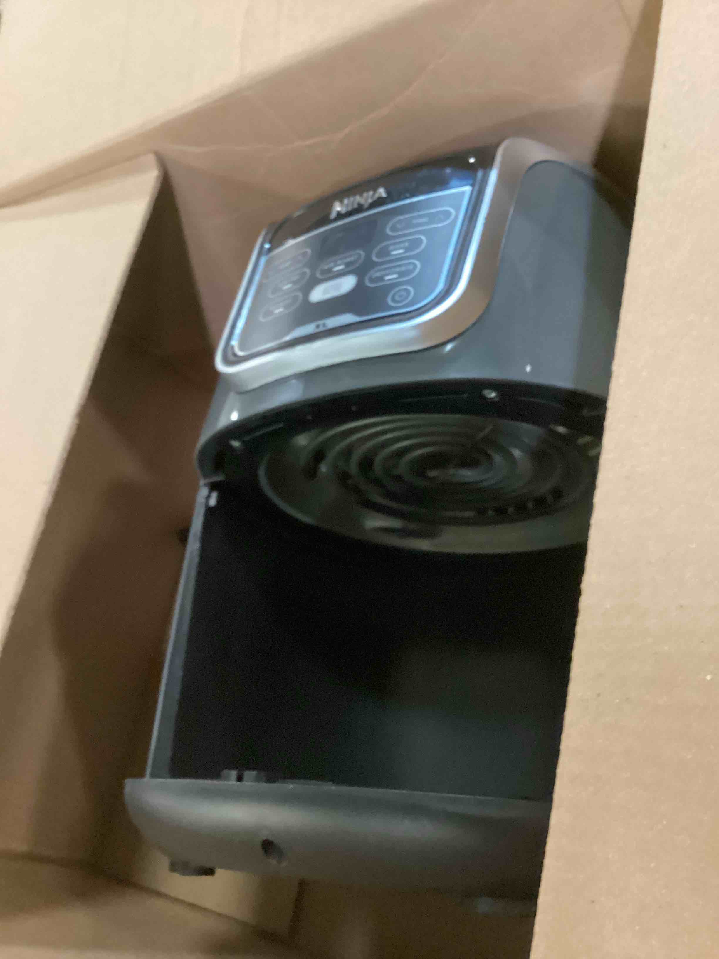 https://s3.amazonaws.com/lotting-images-prod/bidfta/BRN0167667_1725554089757.jpeg