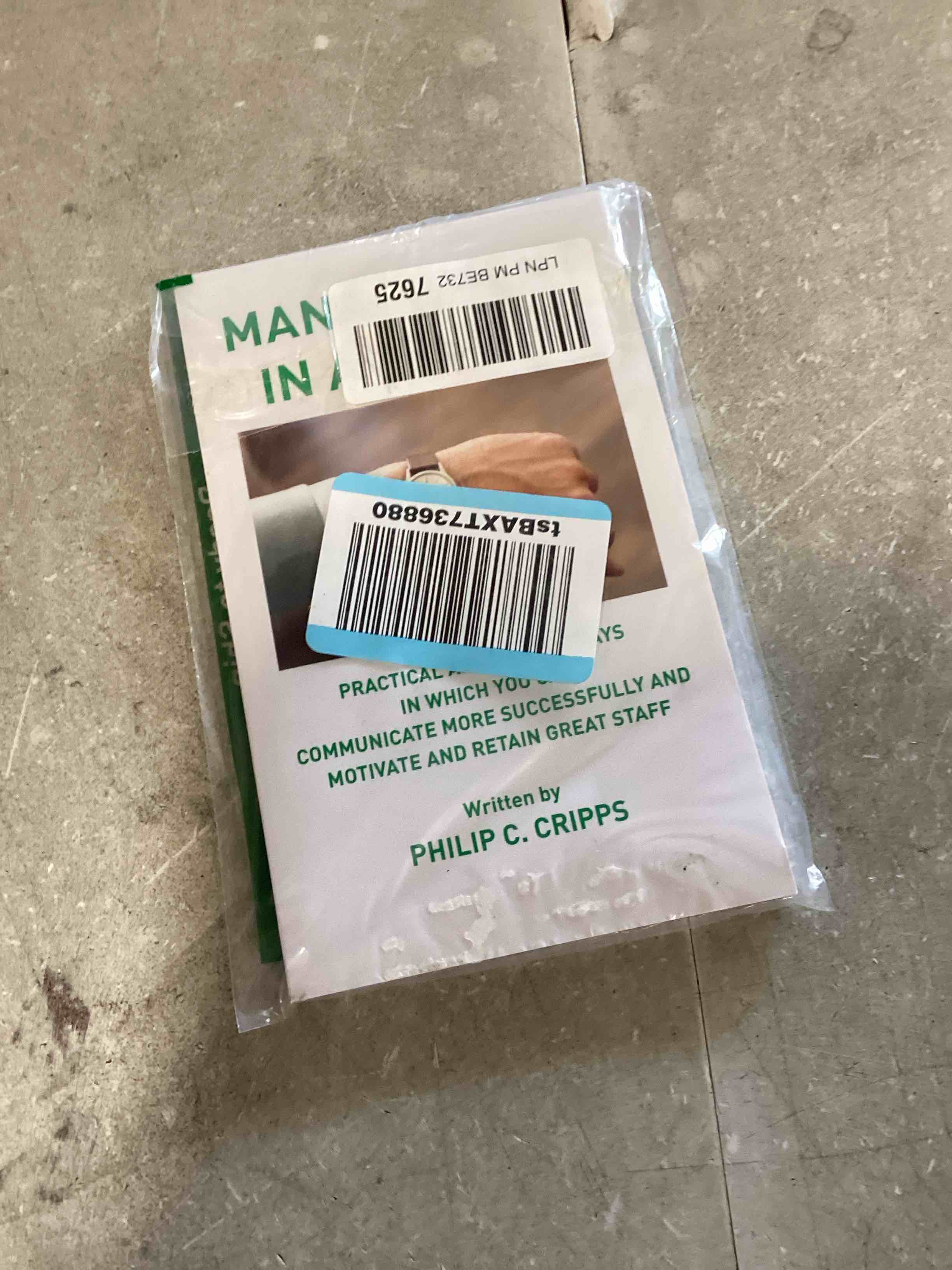 https://s3.amazonaws.com/lotting-images-prod/bidfta/BRN0168669_1725632764114.jpeg