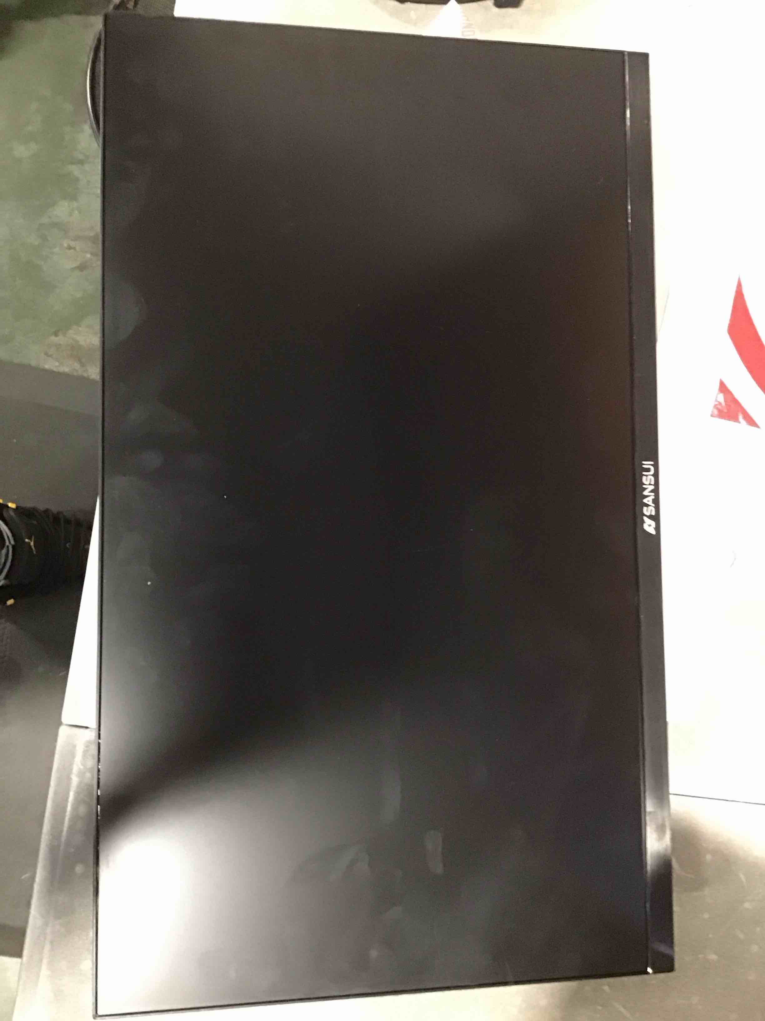 https://s3.amazonaws.com/lotting-images-prod/bidfta/BRN0168962_1734713503872.jpeg