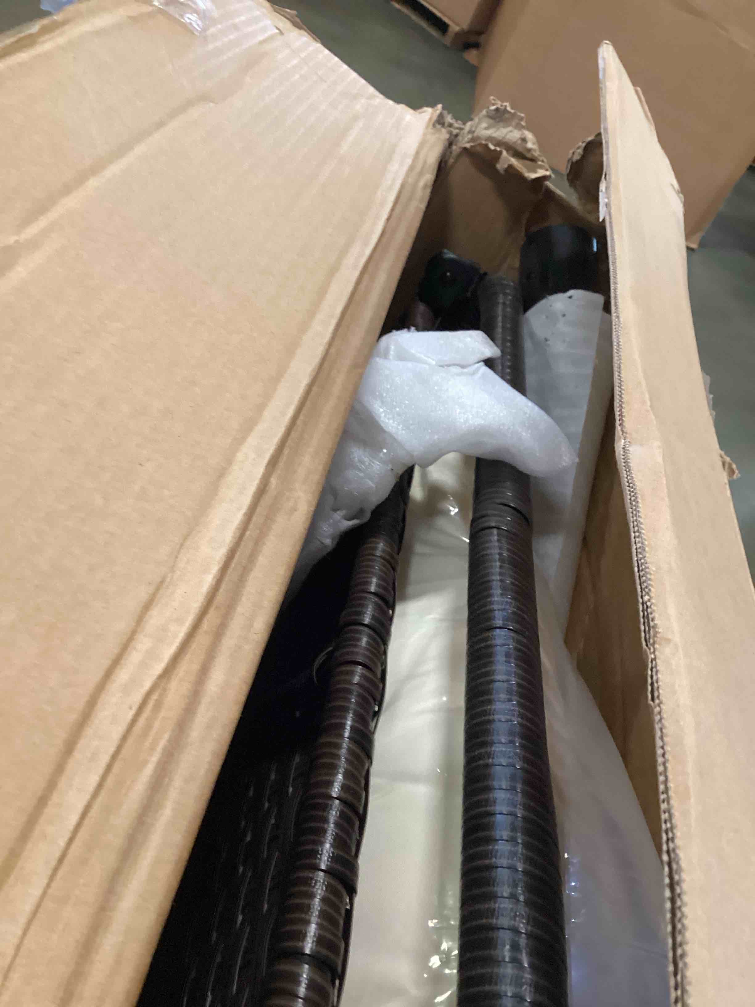 https://s3.amazonaws.com/lotting-images-prod/bidfta/BRN0173323_1725912652313.jpeg