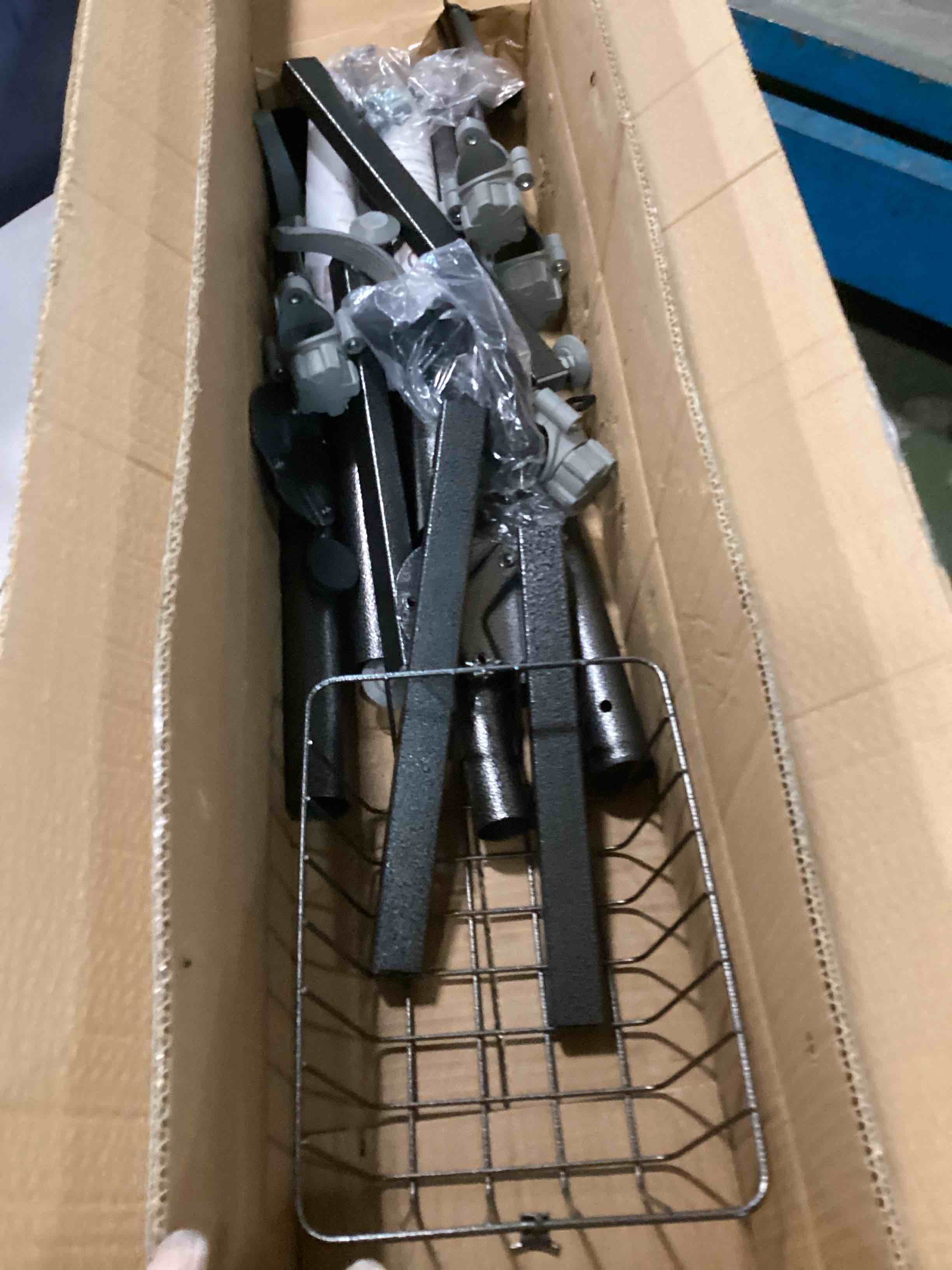 CXWXC 2/4Bike Storage Rack with Basket Bike Rack Garage for Road