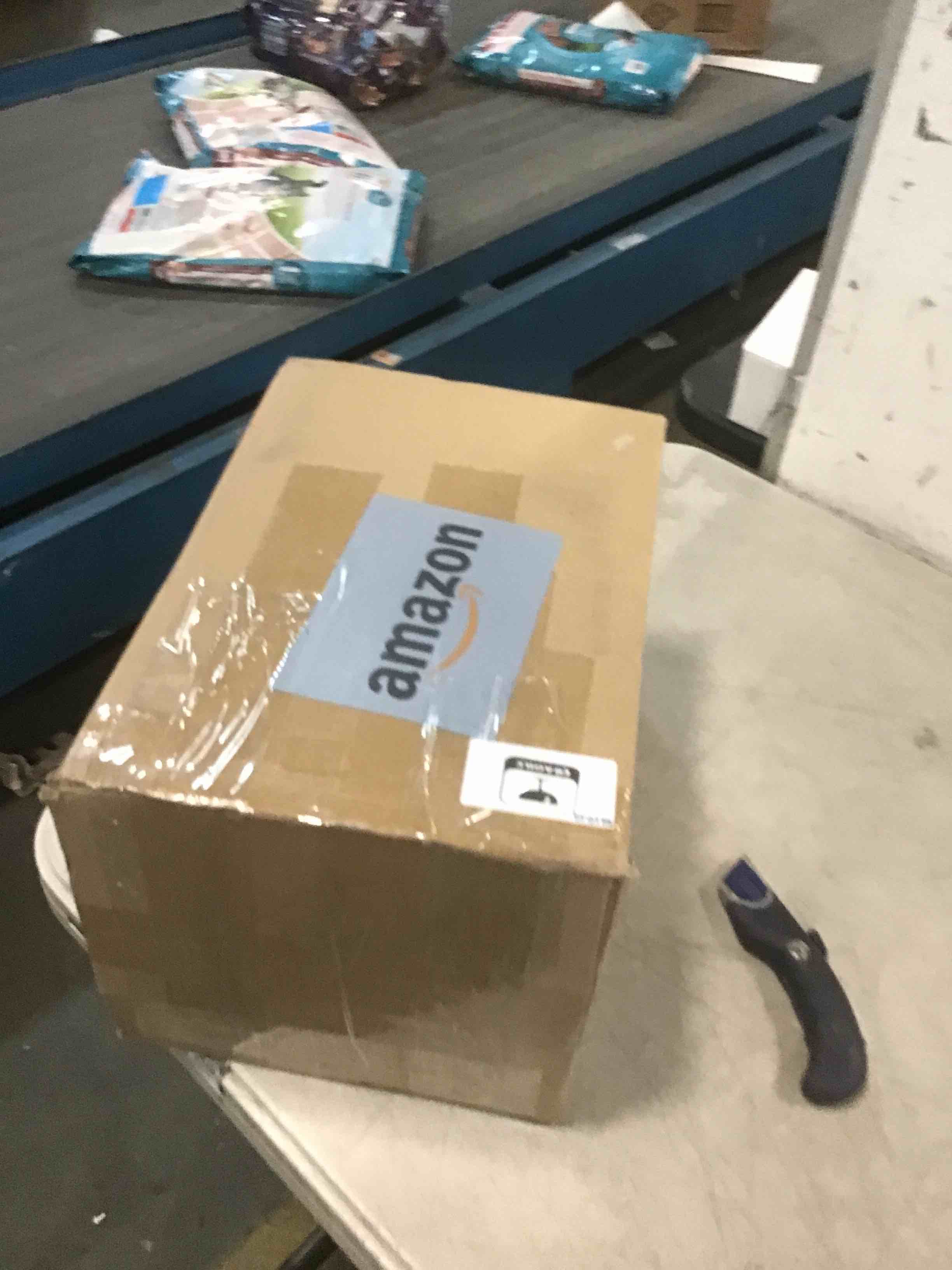 https://s3.amazonaws.com/lotting-images-prod/bidfta/BRN0184493_1726157935279.jpeg