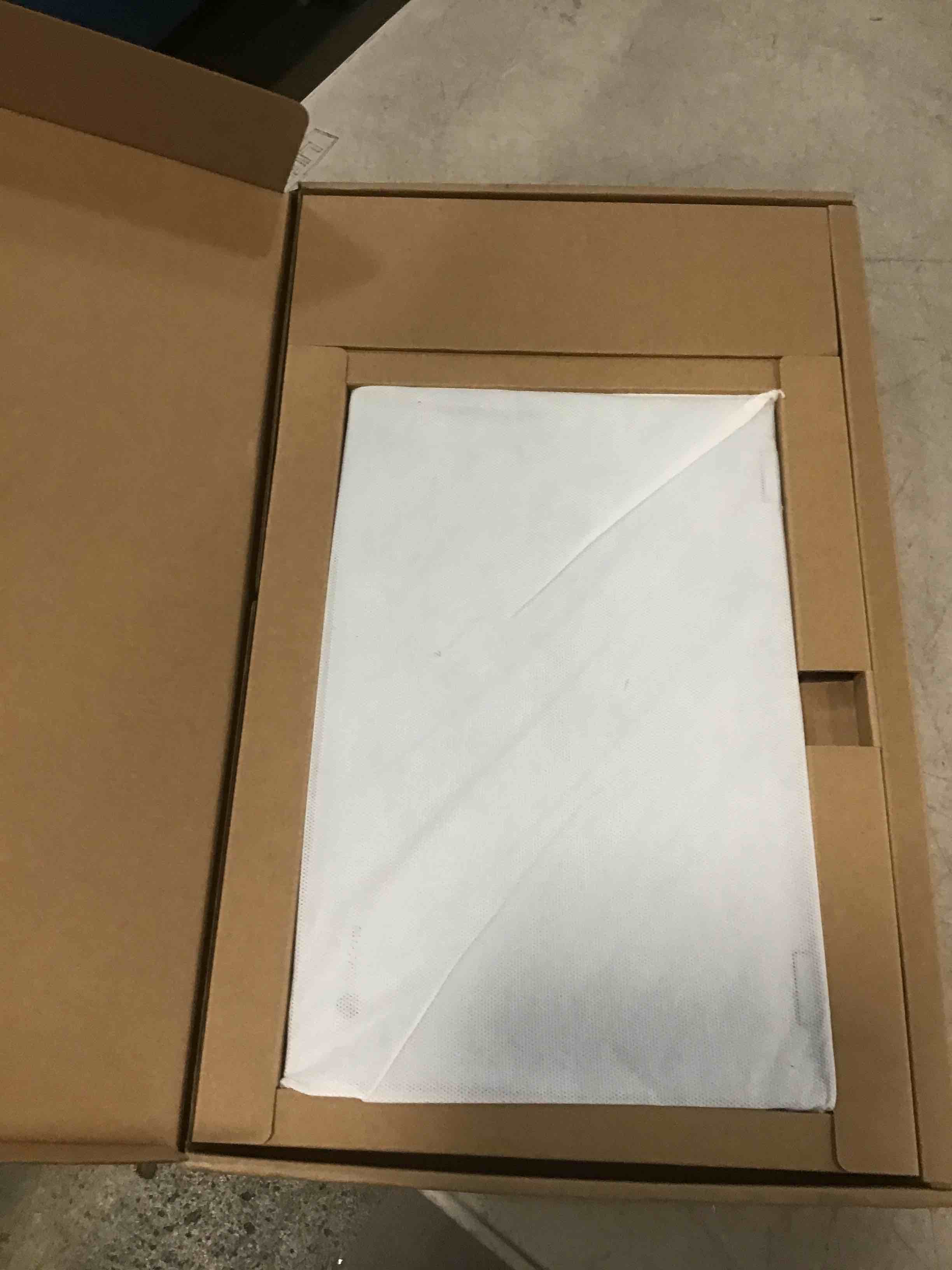 https://s3.amazonaws.com/lotting-images-prod/bidfta/BRN0184553_1726147607062.jpeg