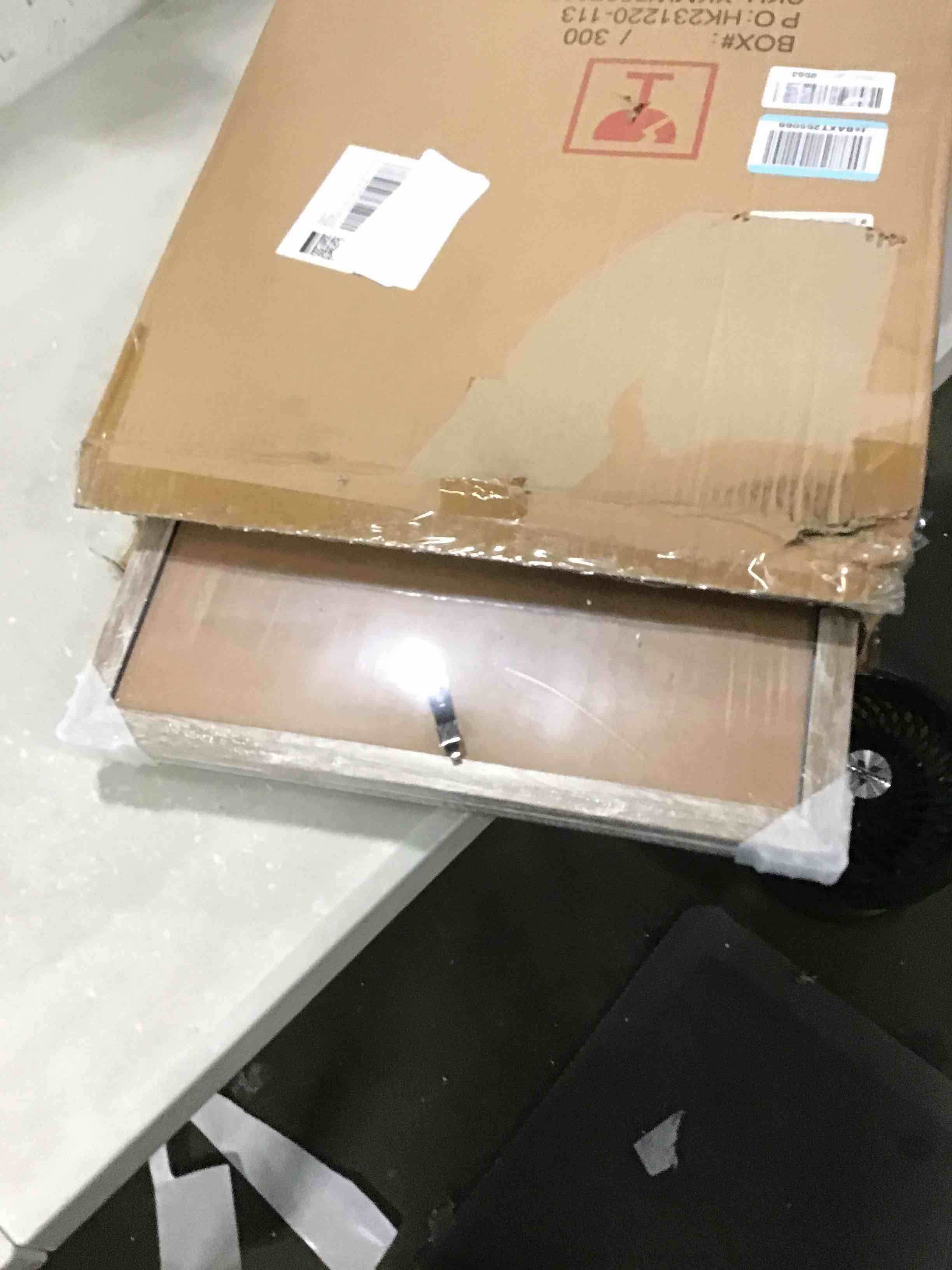 https://s3.amazonaws.com/lotting-images-prod/bidfta/BRN0187731_1725022377678.jpeg