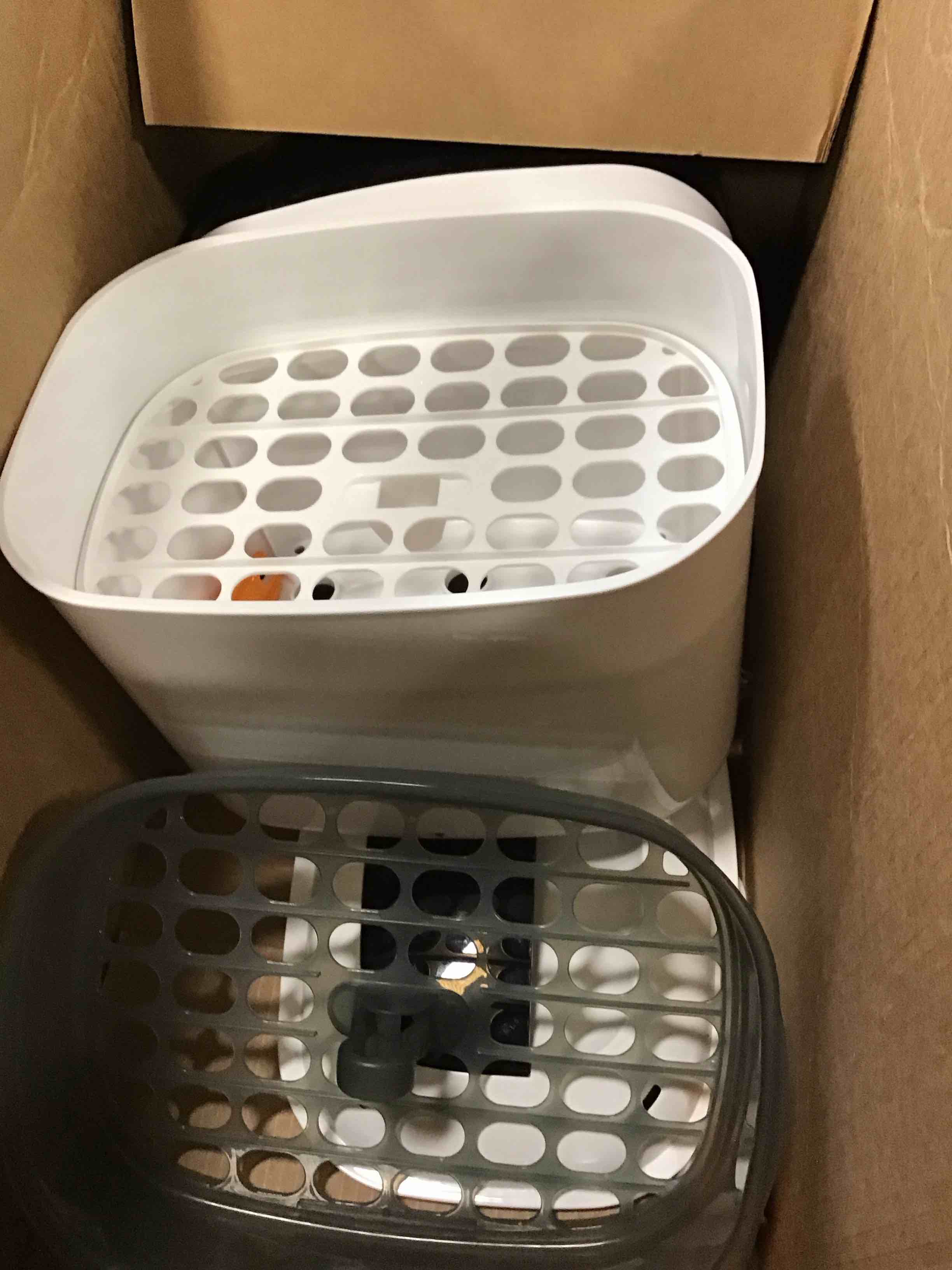 https://s3.amazonaws.com/lotting-images-prod/bidfta/BRN0188342_1726510397318.jpeg