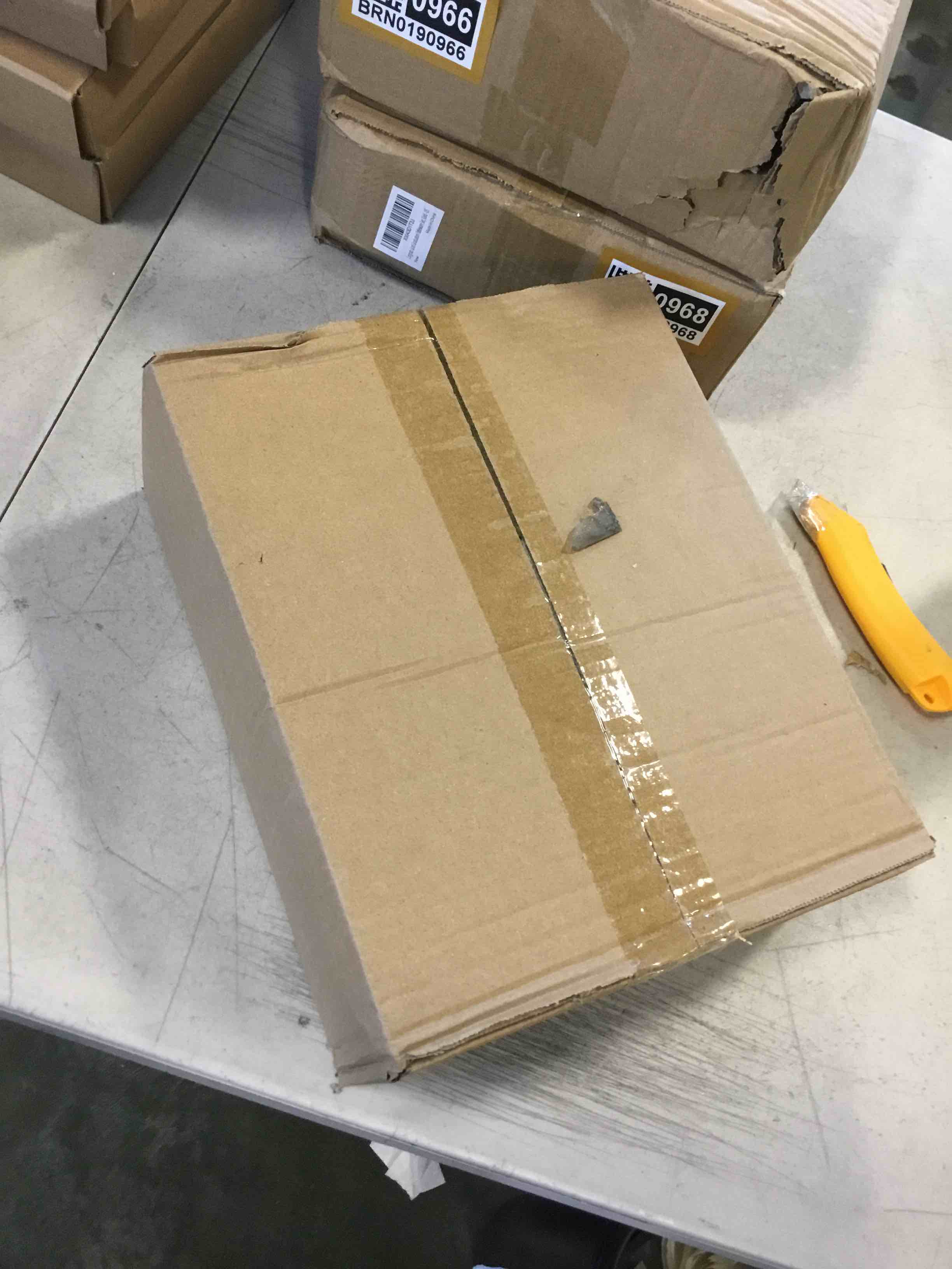 https://s3.amazonaws.com/lotting-images-prod/bidfta/BRN0190968_1726854698721.jpeg