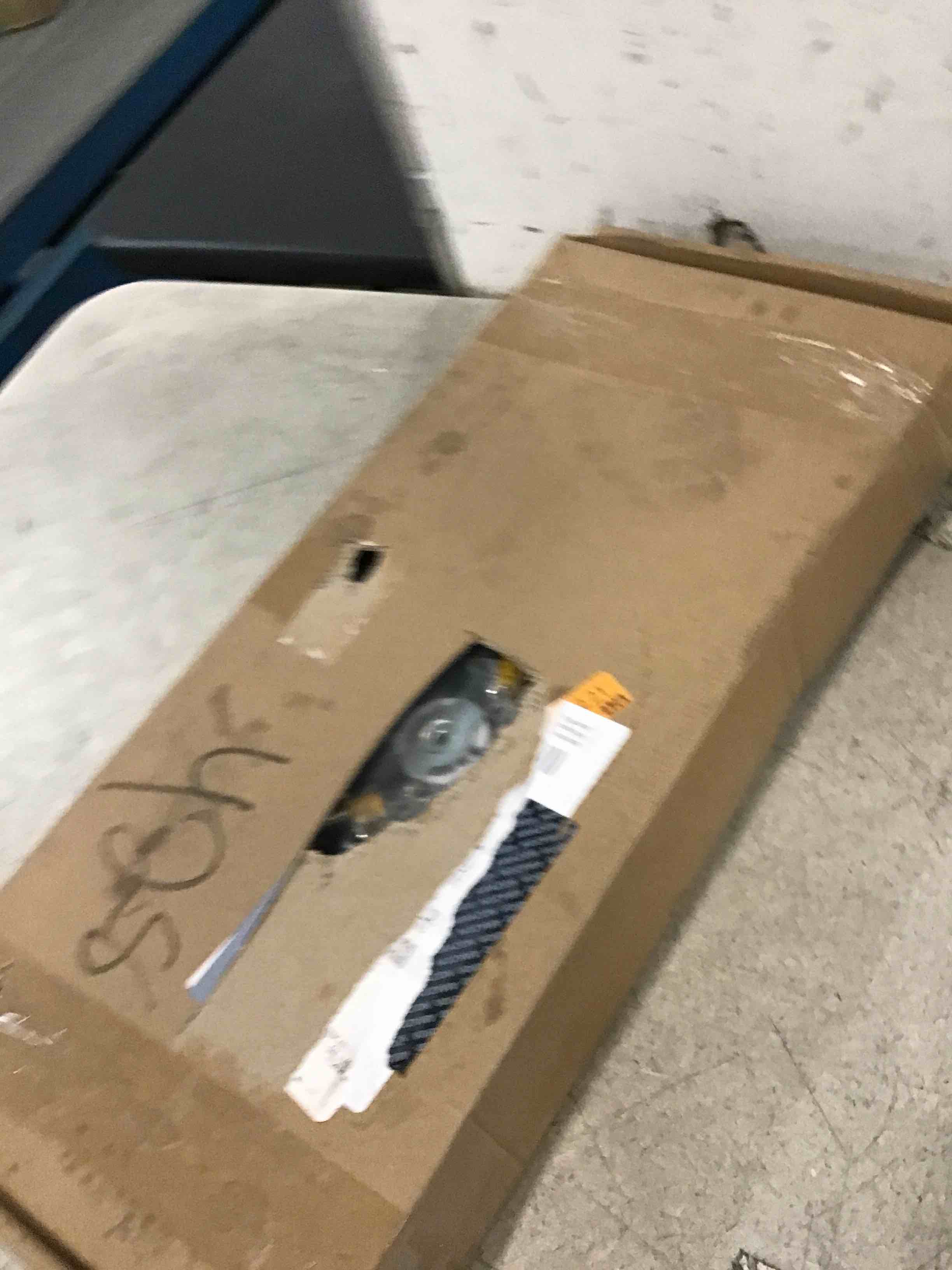 https://s3.amazonaws.com/lotting-images-prod/bidfta/BRN0192006_1726758813115.jpeg
