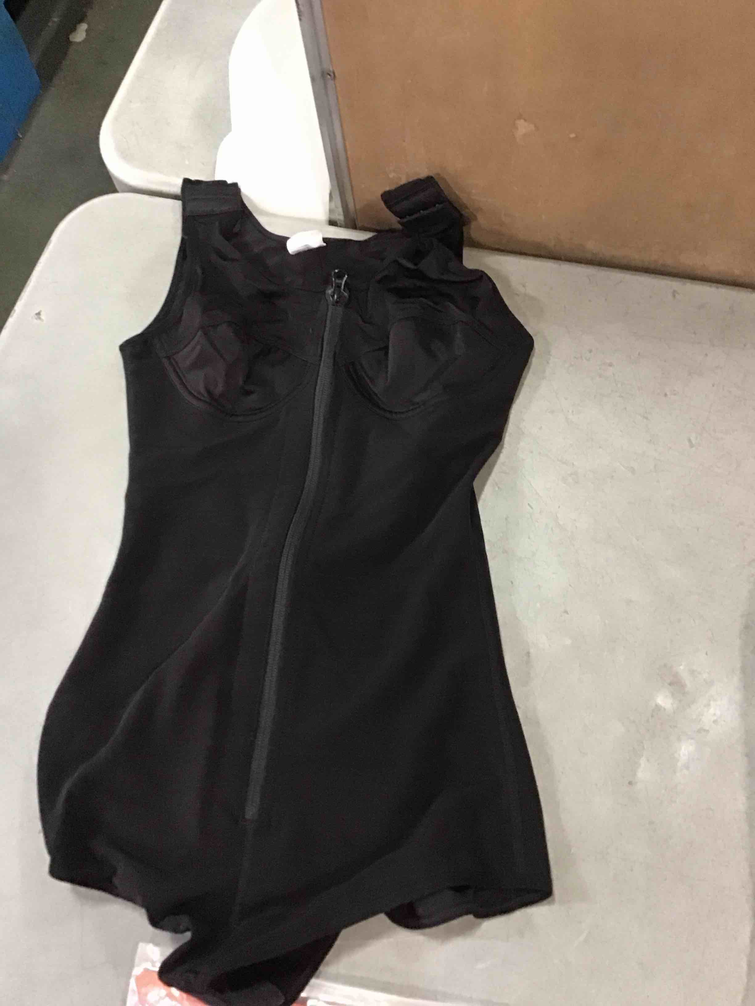 https://s3.amazonaws.com/lotting-images-prod/bidfta/BRN0194101_1726852599718.jpeg