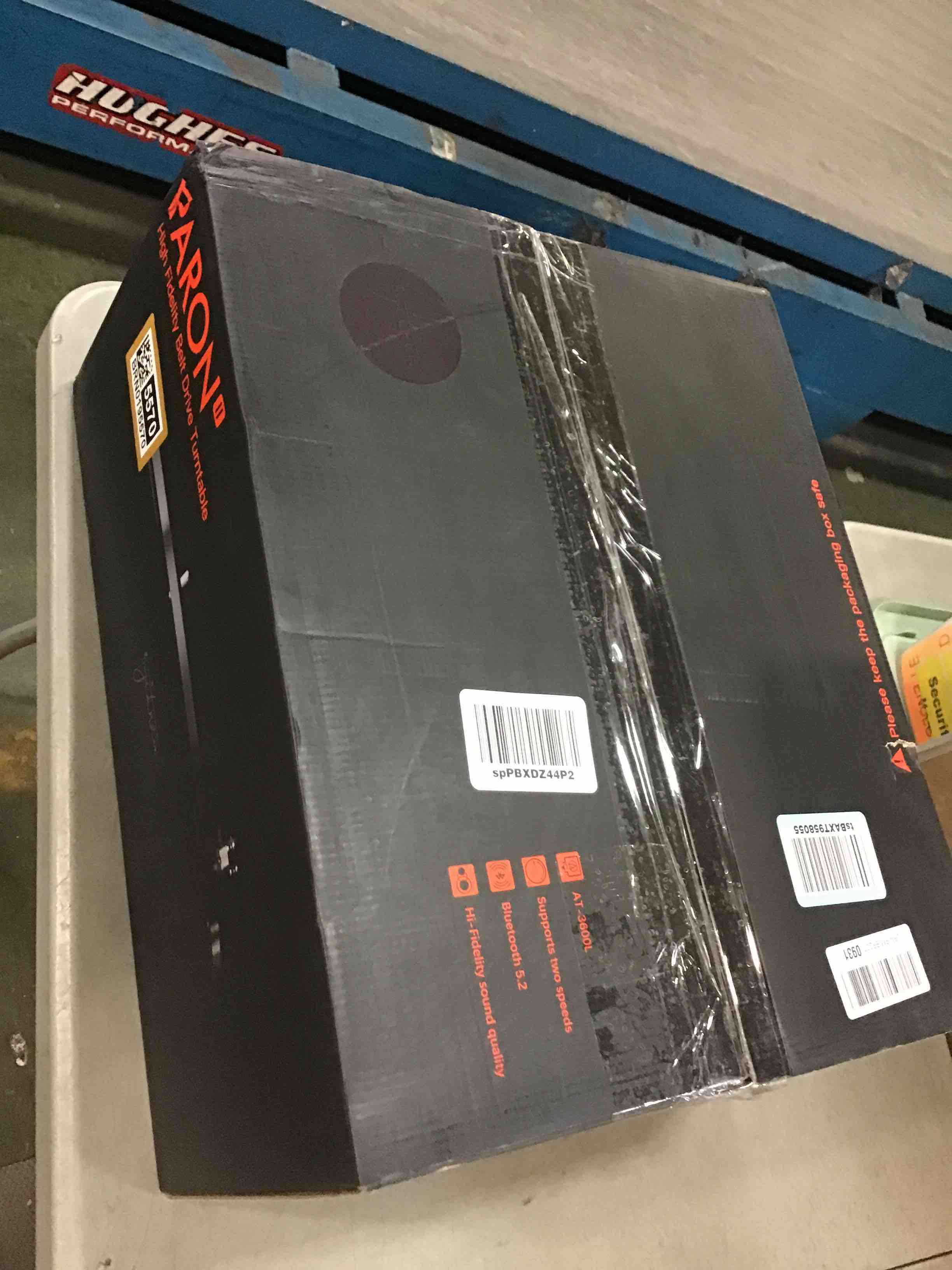 https://s3.amazonaws.com/lotting-images-prod/bidfta/BRN0195570_1726148625453.jpeg