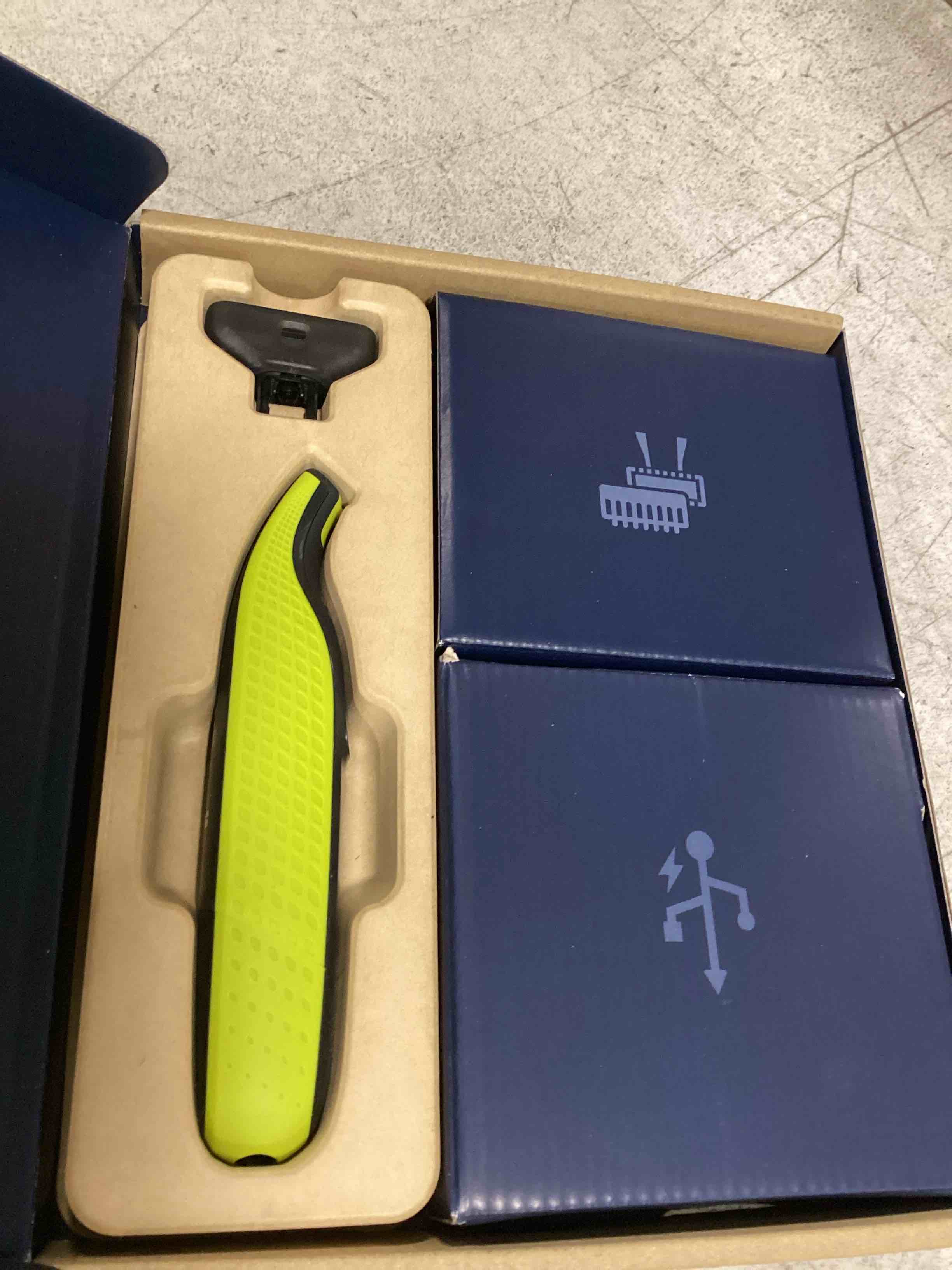 https://s3.amazonaws.com/lotting-images-prod/bidfta/BRN0198857_1726543609660.jpeg