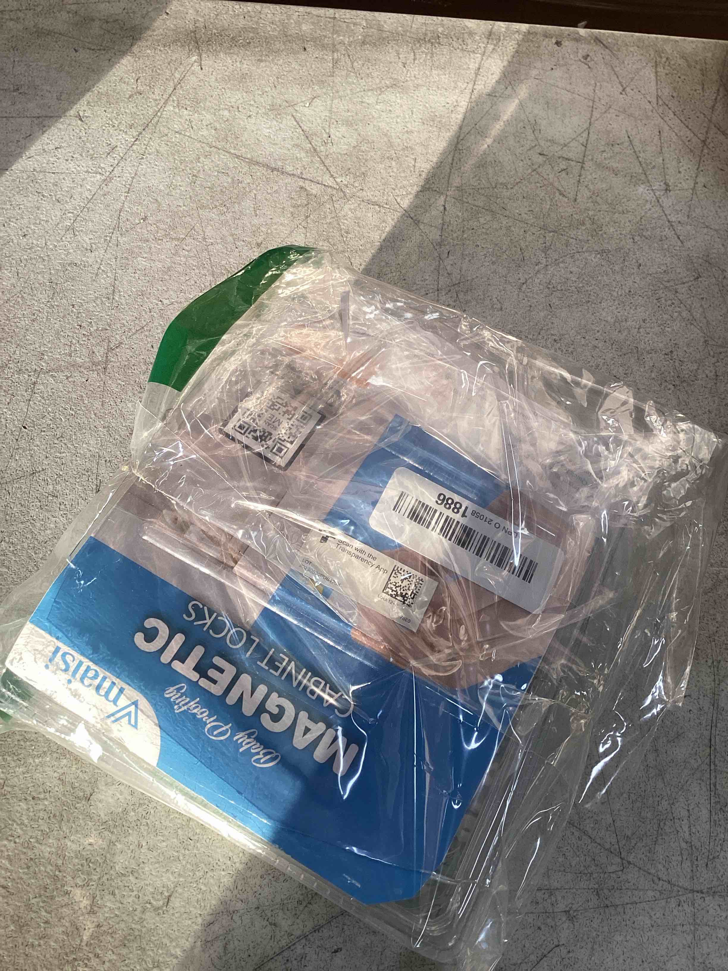 Vmaisi Adhesive Locks (12 Locks and 2 Keys)