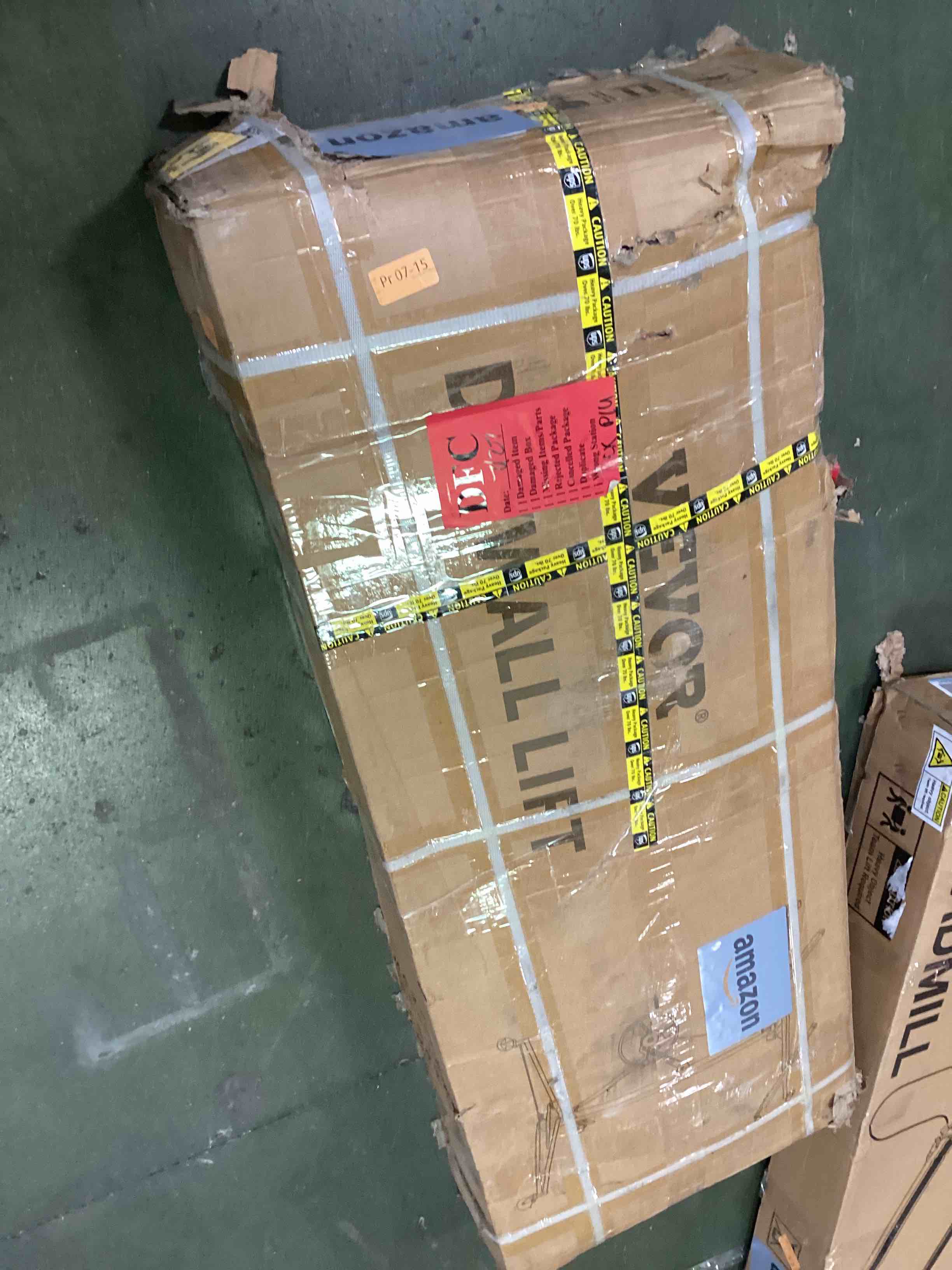 https://s3.amazonaws.com/lotting-images-prod/bidfta/BRN0201331_1726159355034.jpeg