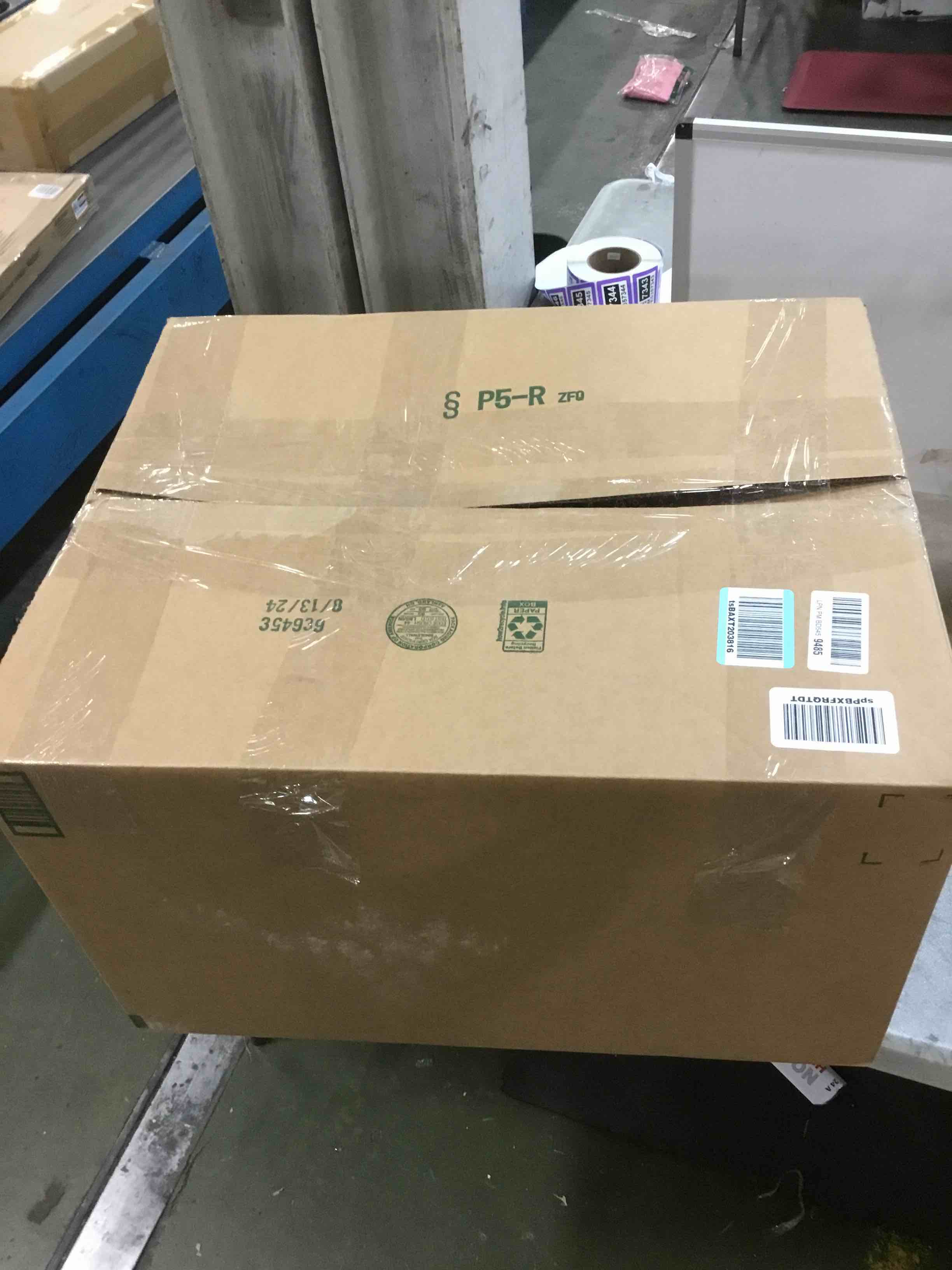 https://s3.amazonaws.com/lotting-images-prod/bidfta/BRN0204514_1727741327121.jpeg