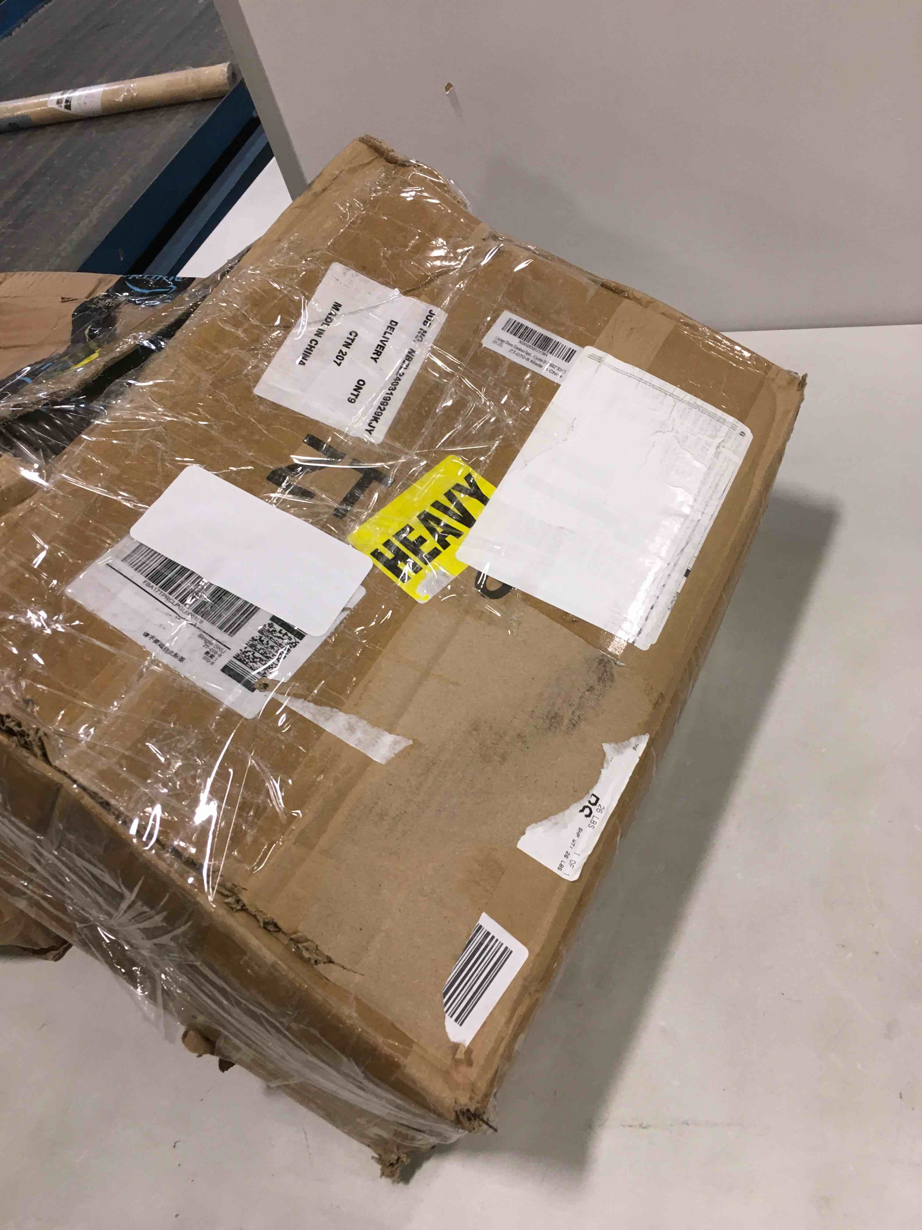 https://s3.amazonaws.com/lotting-images-prod/bidfta/BRN0206412_1726140374312.jpeg