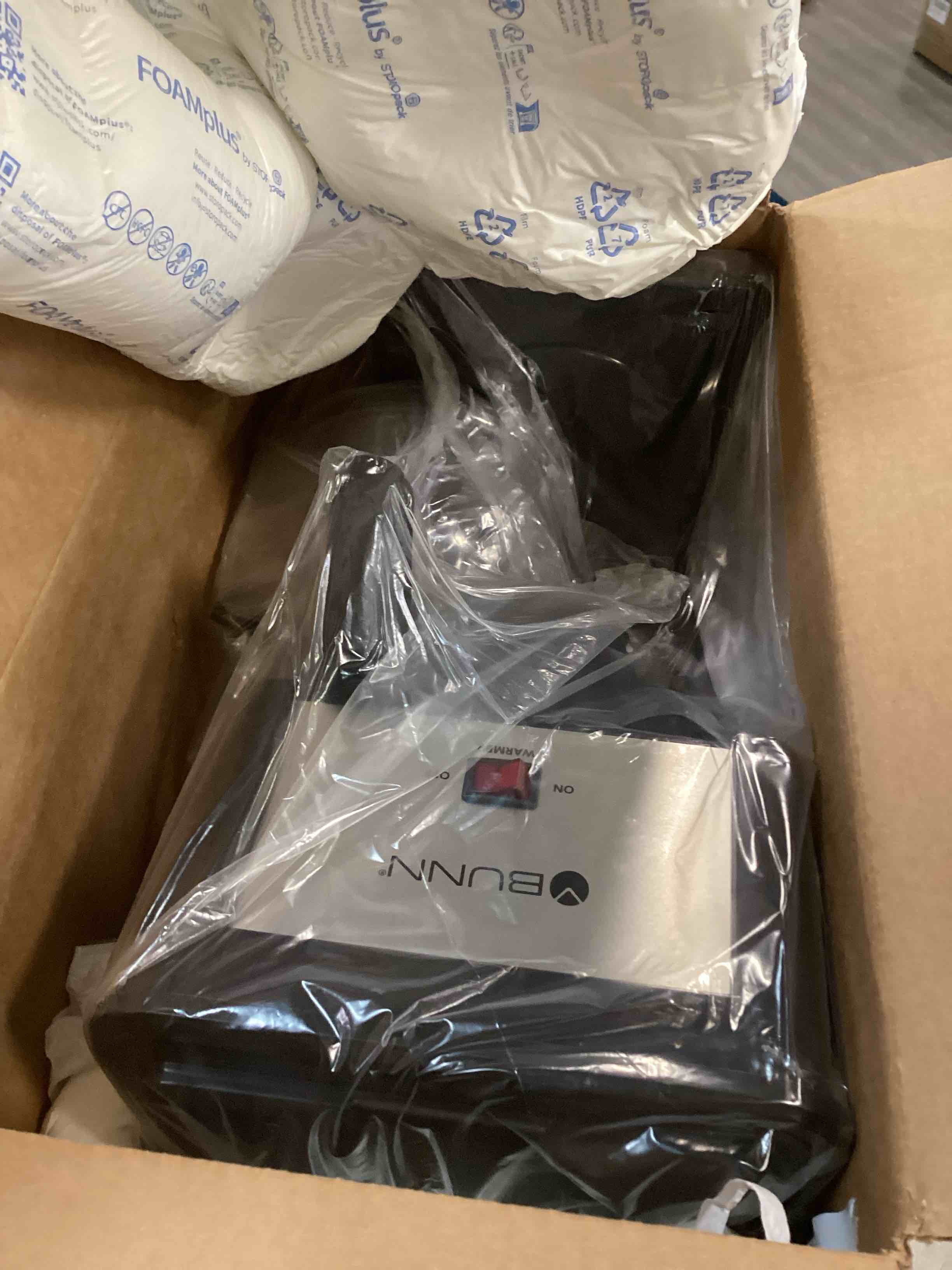 https://s3.amazonaws.com/lotting-images-prod/bidfta/BRN0208360_1727112176388.jpeg