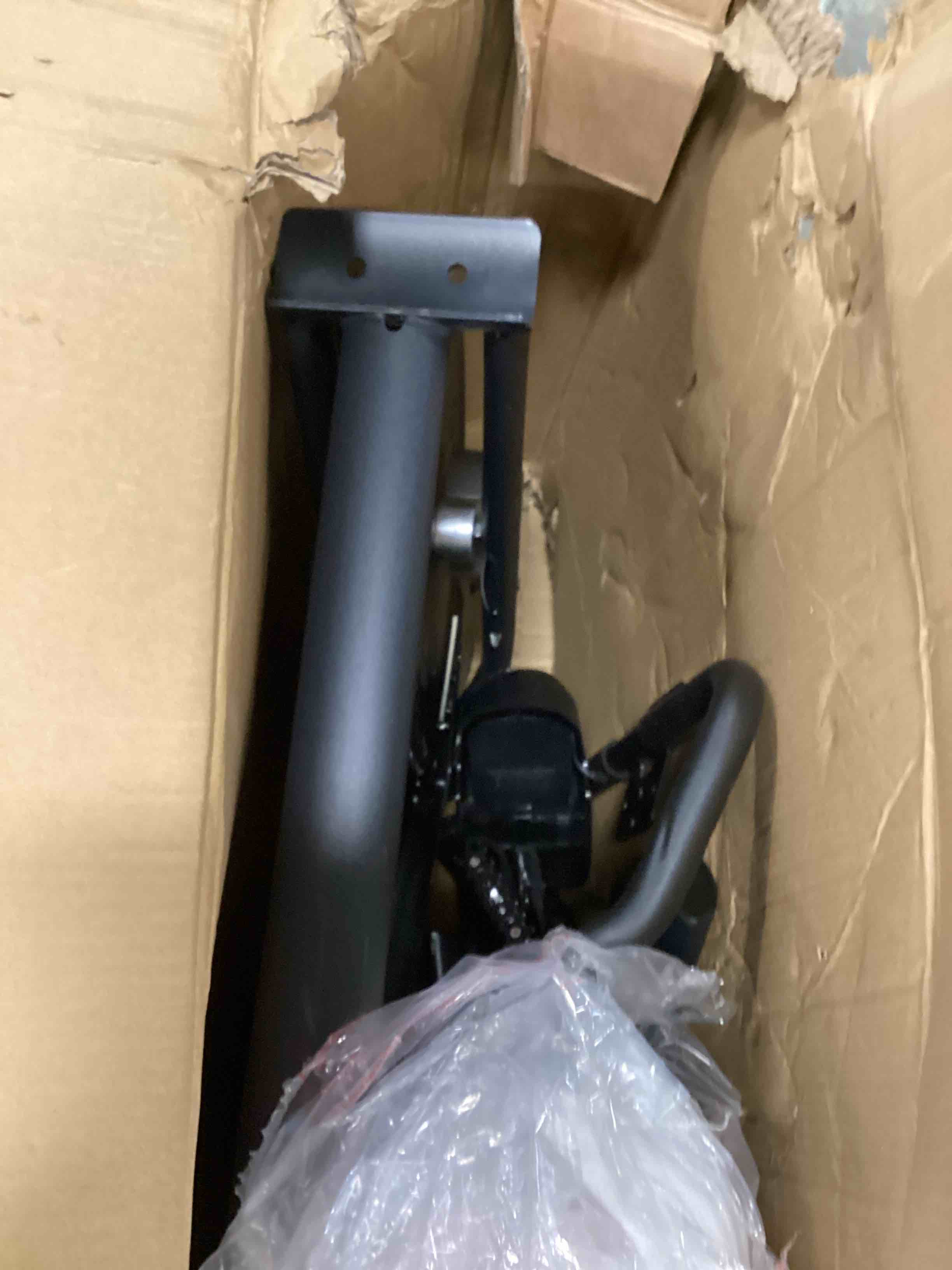 https://s3.amazonaws.com/lotting-images-prod/bidfta/BRN0209240_1726578624678.jpeg