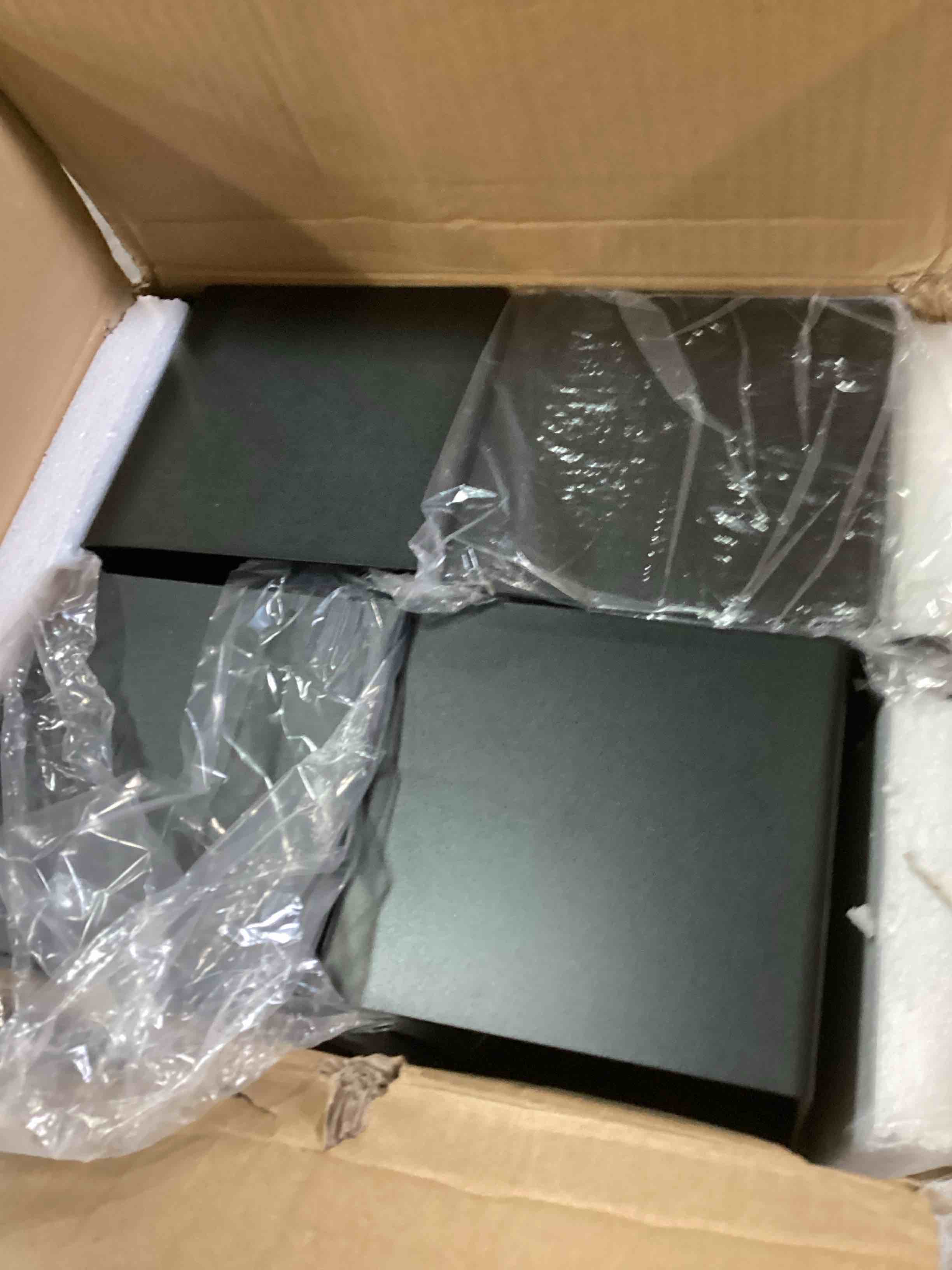 https://s3.amazonaws.com/lotting-images-prod/bidfta/BRN0212726_1726498020326.jpeg