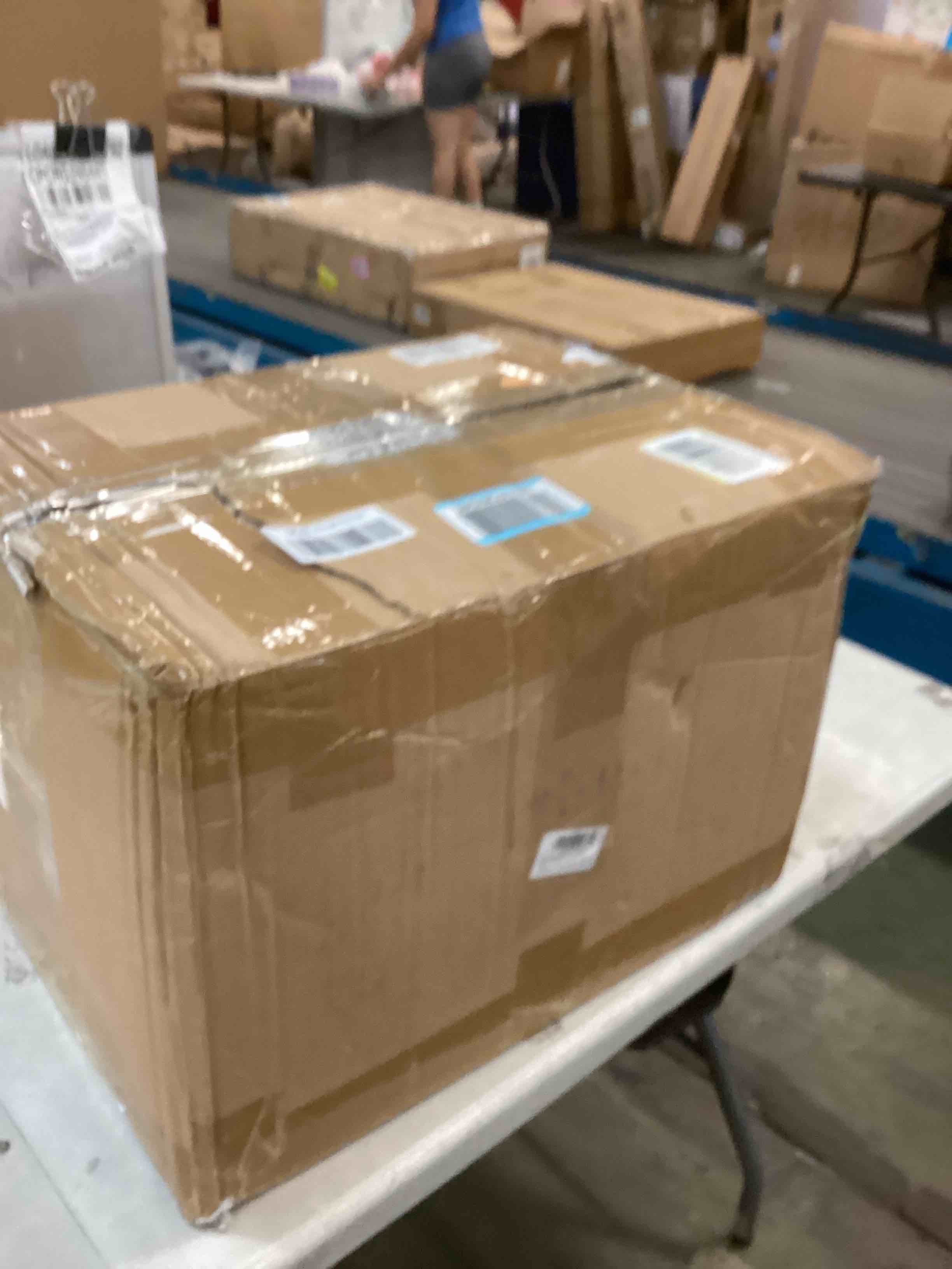 https://s3.amazonaws.com/lotting-images-prod/bidfta/BRN0214079_1726238765218.jpeg