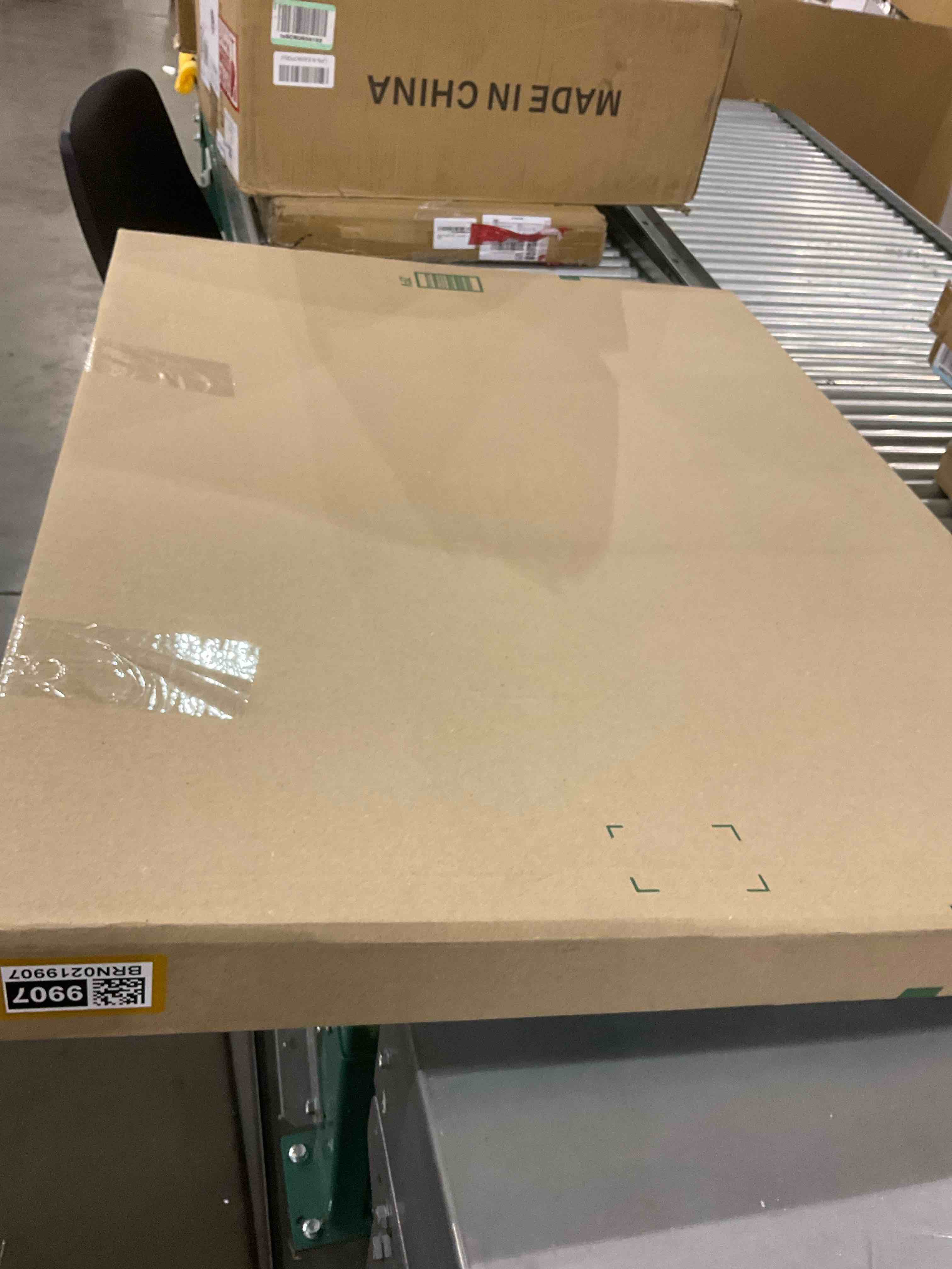 https://s3.amazonaws.com/lotting-images-prod/bidfta/BRN0219907_1726487597182.jpeg