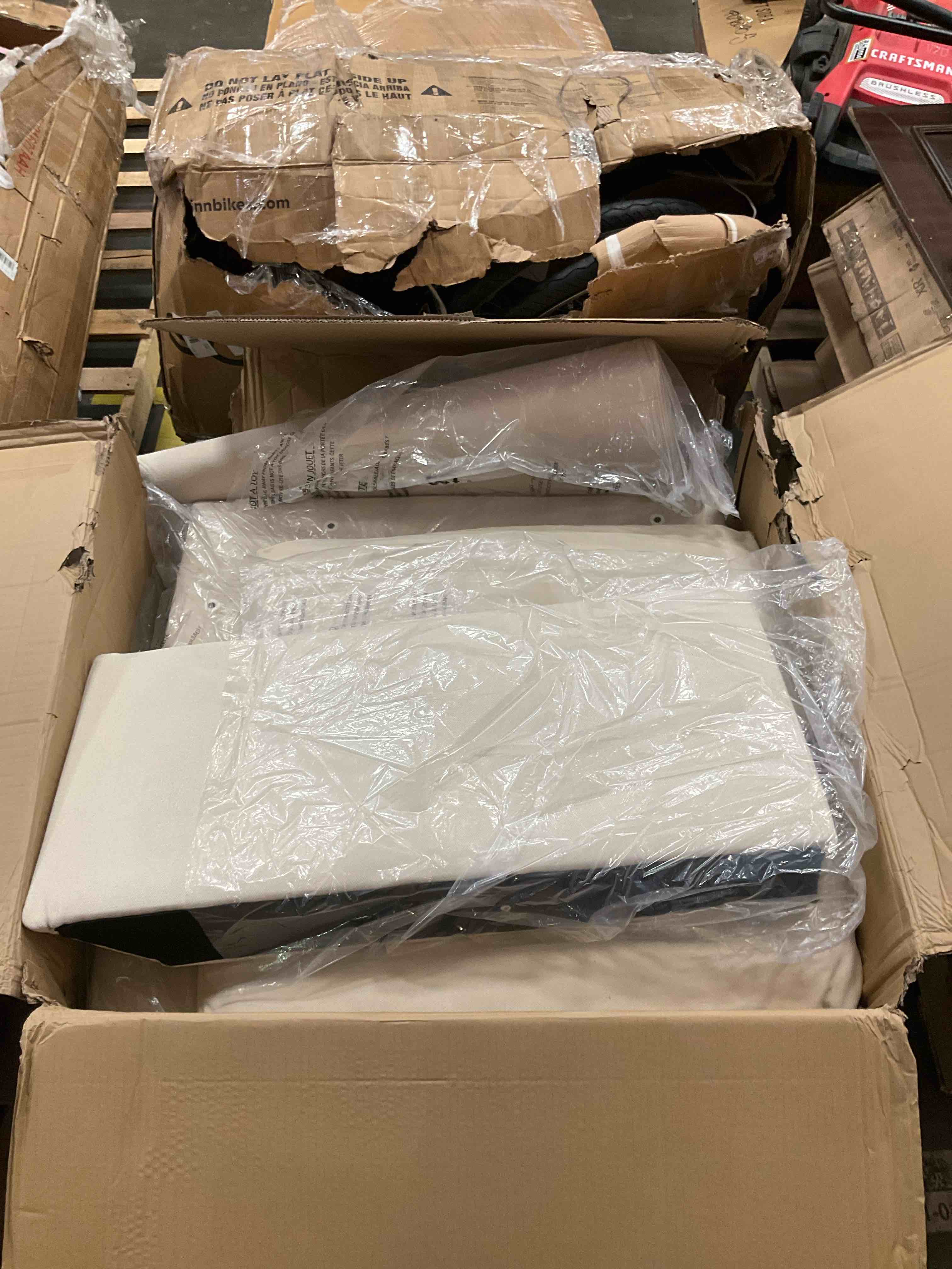 https://s3.amazonaws.com/lotting-images-prod/bidfta/BRN0220024_1731521016322.jpeg