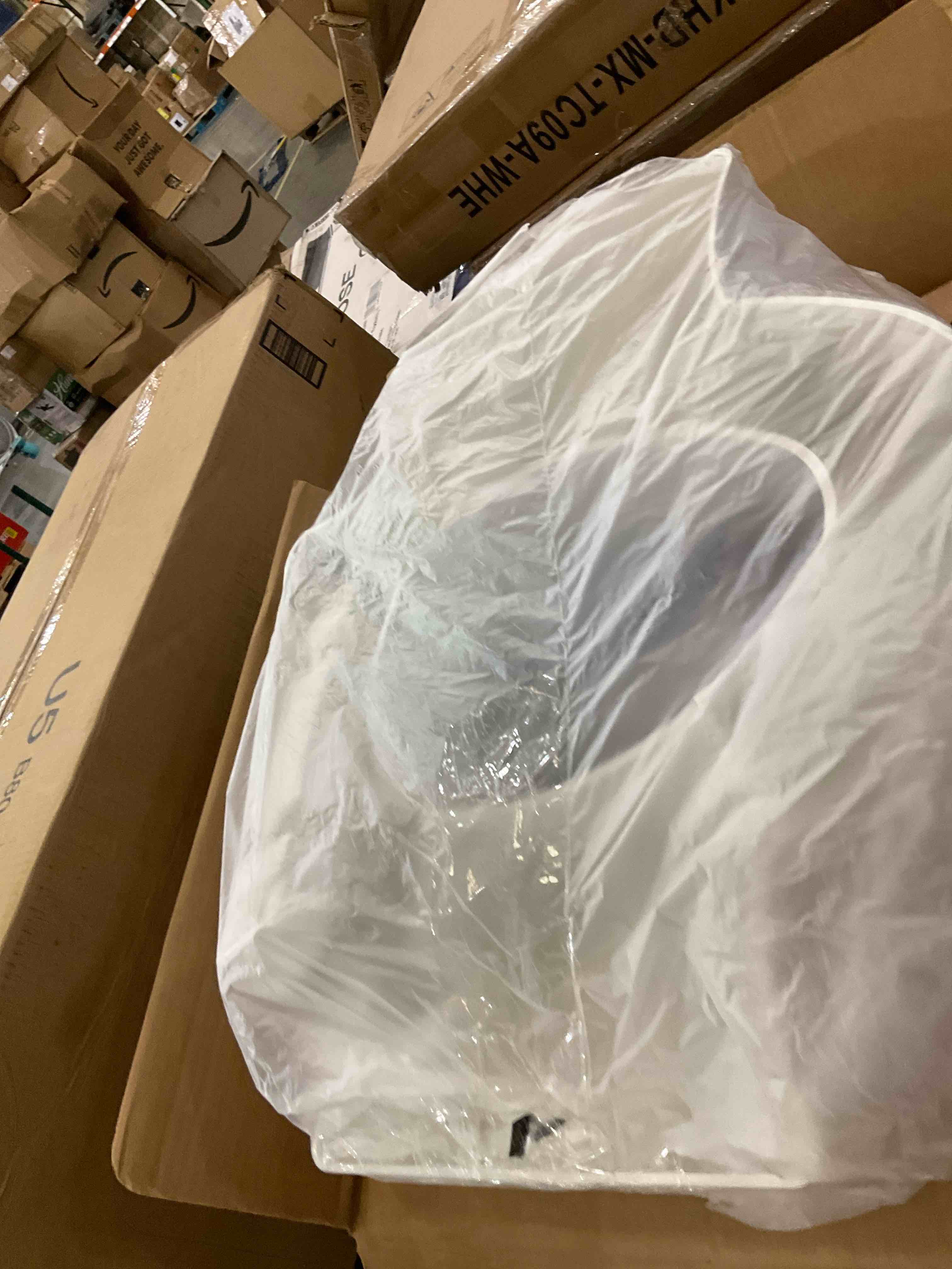 Bemis Rise 4.5" Raised Toilet Seat with Handles, Toilet Seat Riser for