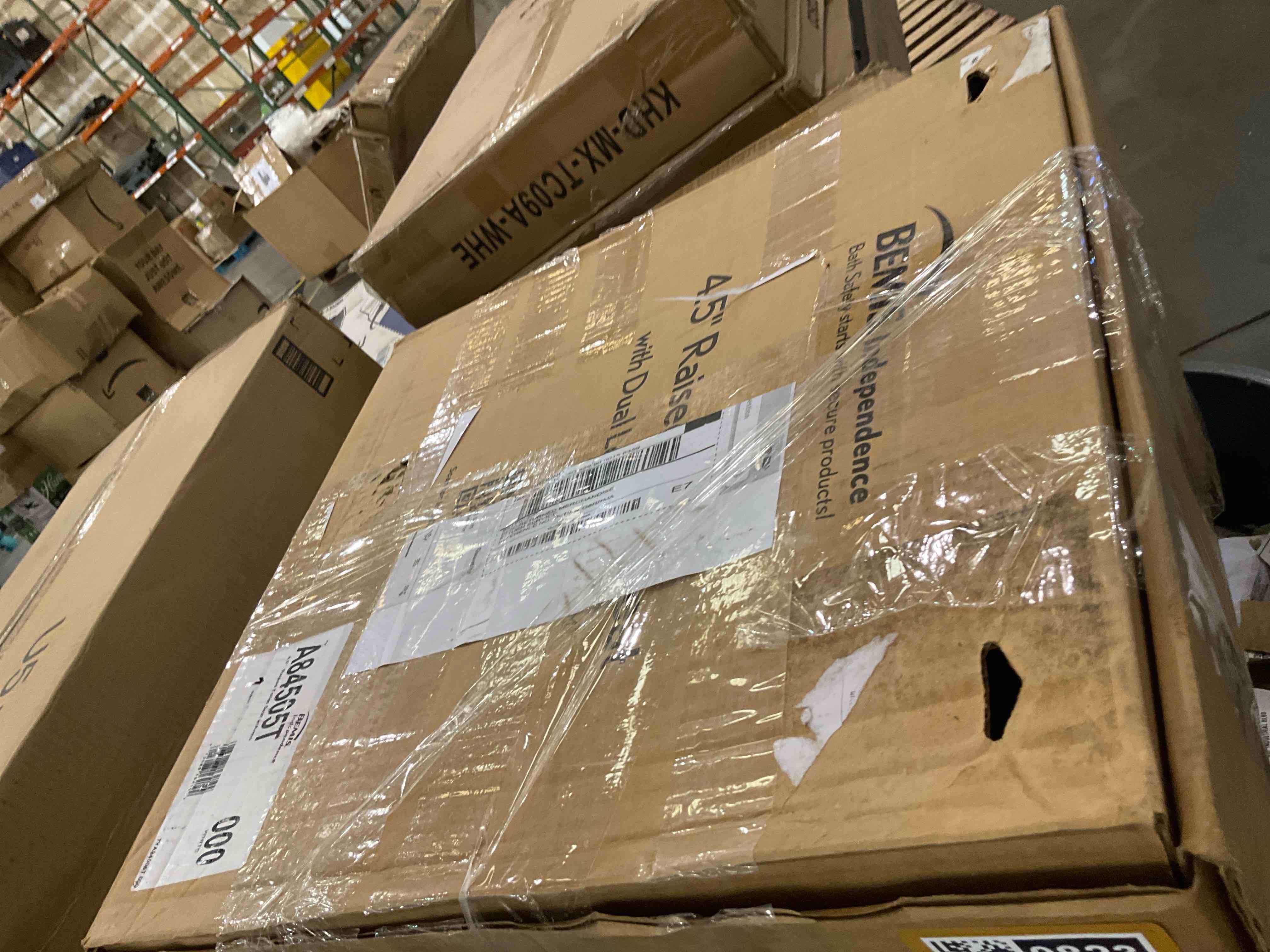 Bemis Rise 4.5" Raised Toilet Seat with Handles, Toilet Seat Riser for