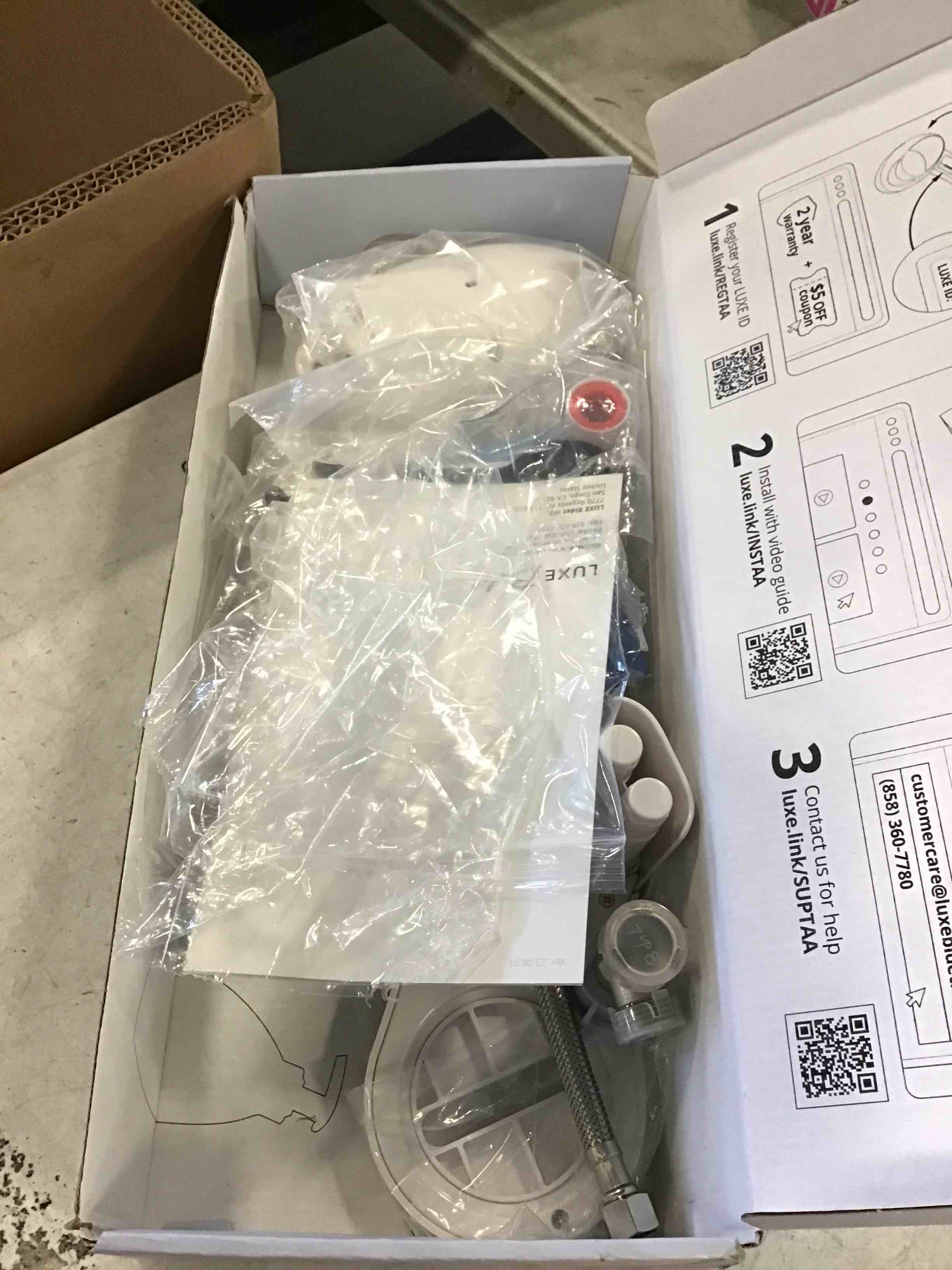 LUXE Bidet NEO 185 SelfCleaning NonElectric Bidet Attachment Rear