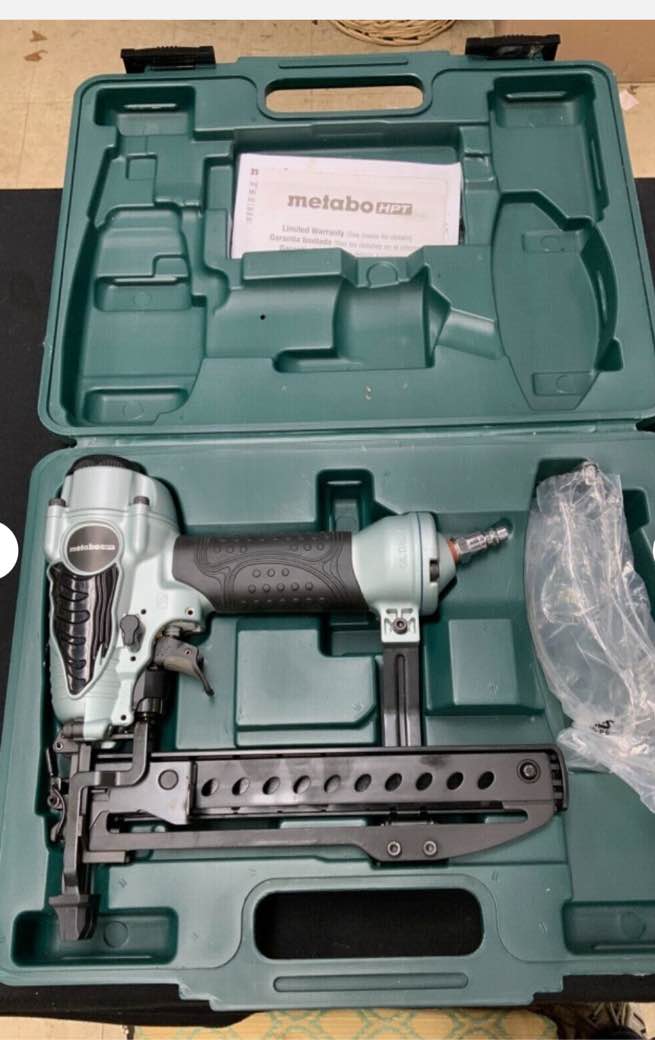 Metabo HPT 1-1/2" Crown Stapler N3804AB3(S) IN CASE