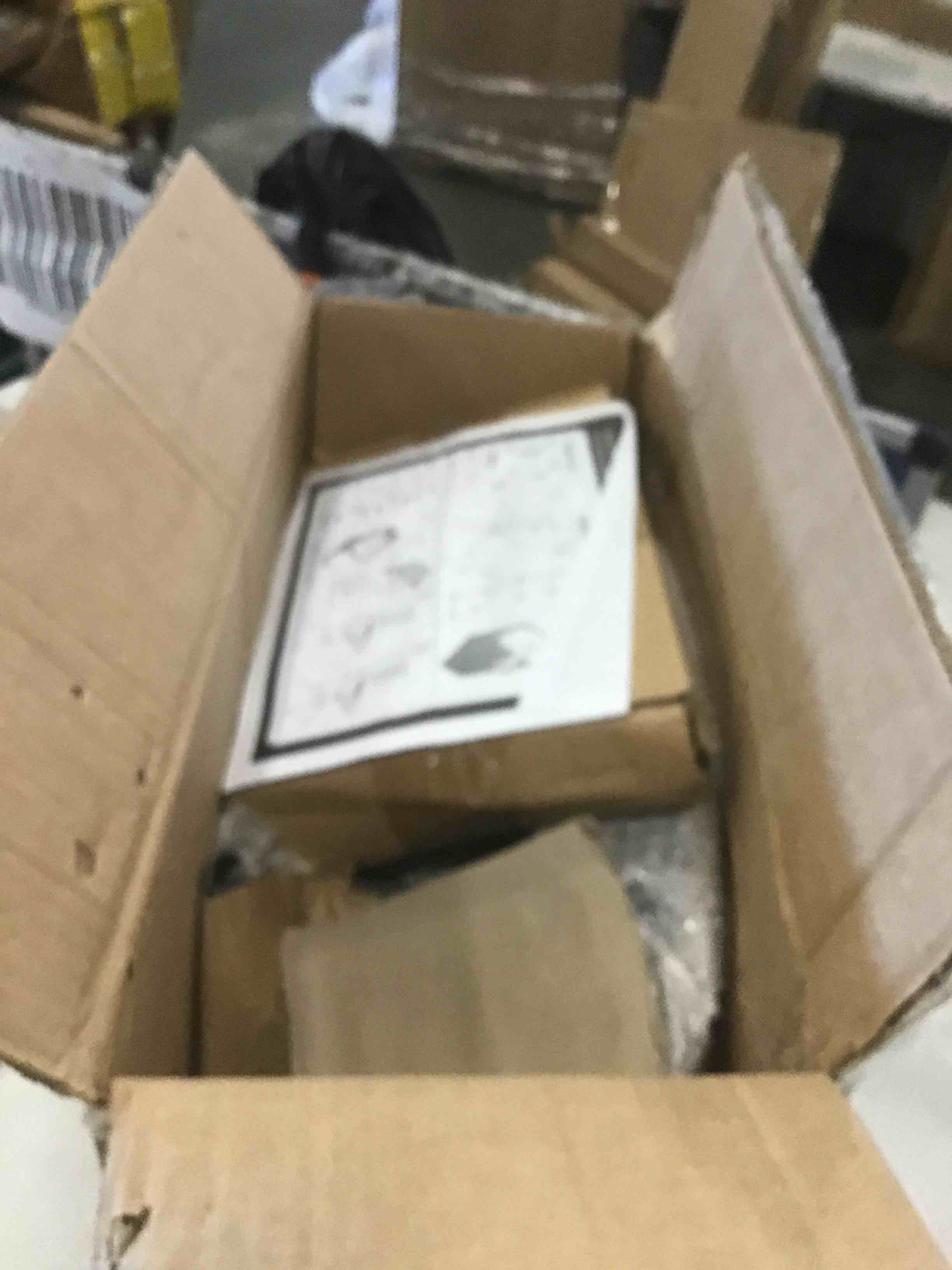 https://s3.amazonaws.com/lotting-images-prod/bidfta/BRN0228149_1726670827691.jpeg