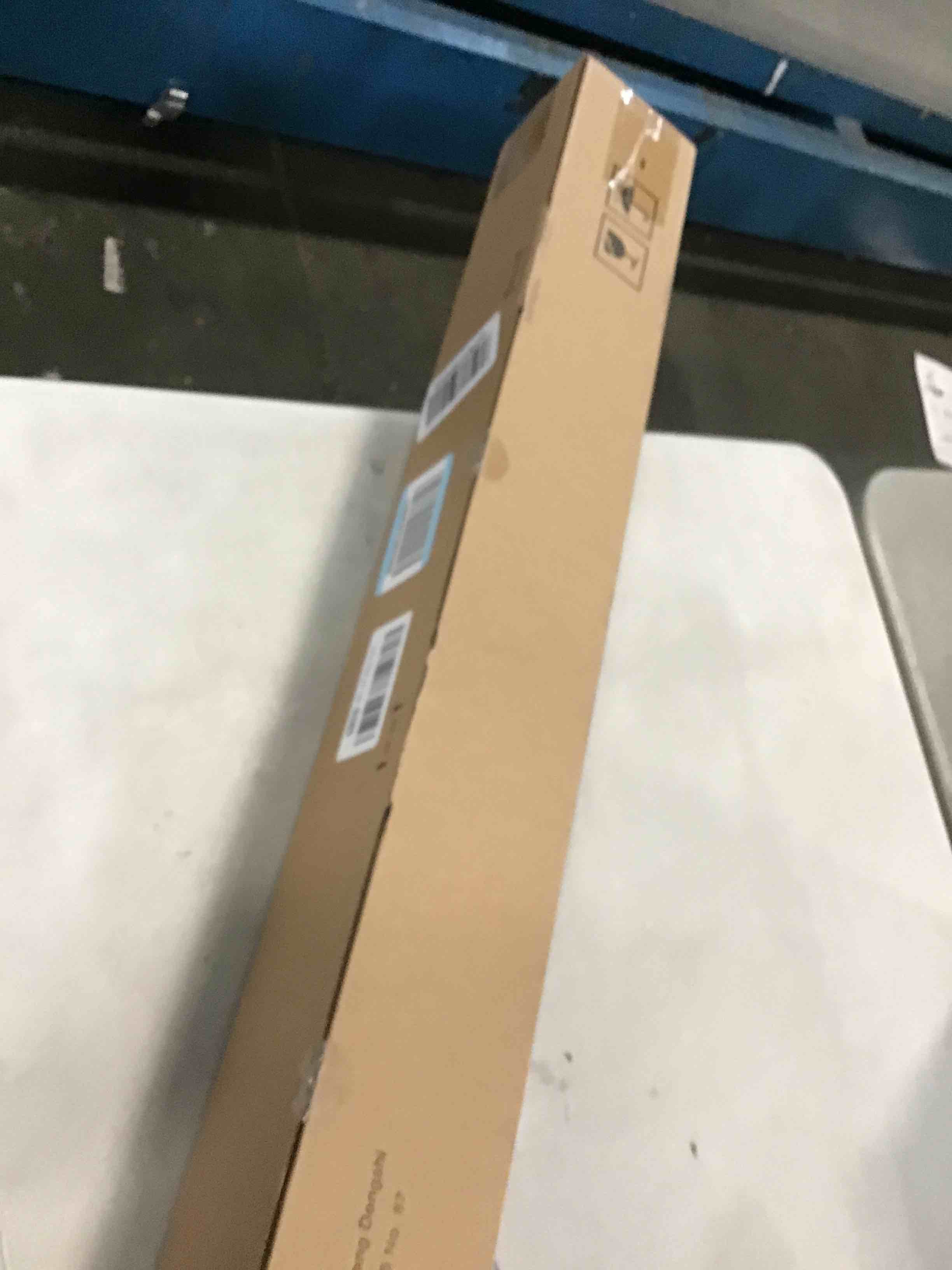 https://s3.amazonaws.com/lotting-images-prod/bidfta/BRN0228377_1726510394078.jpeg