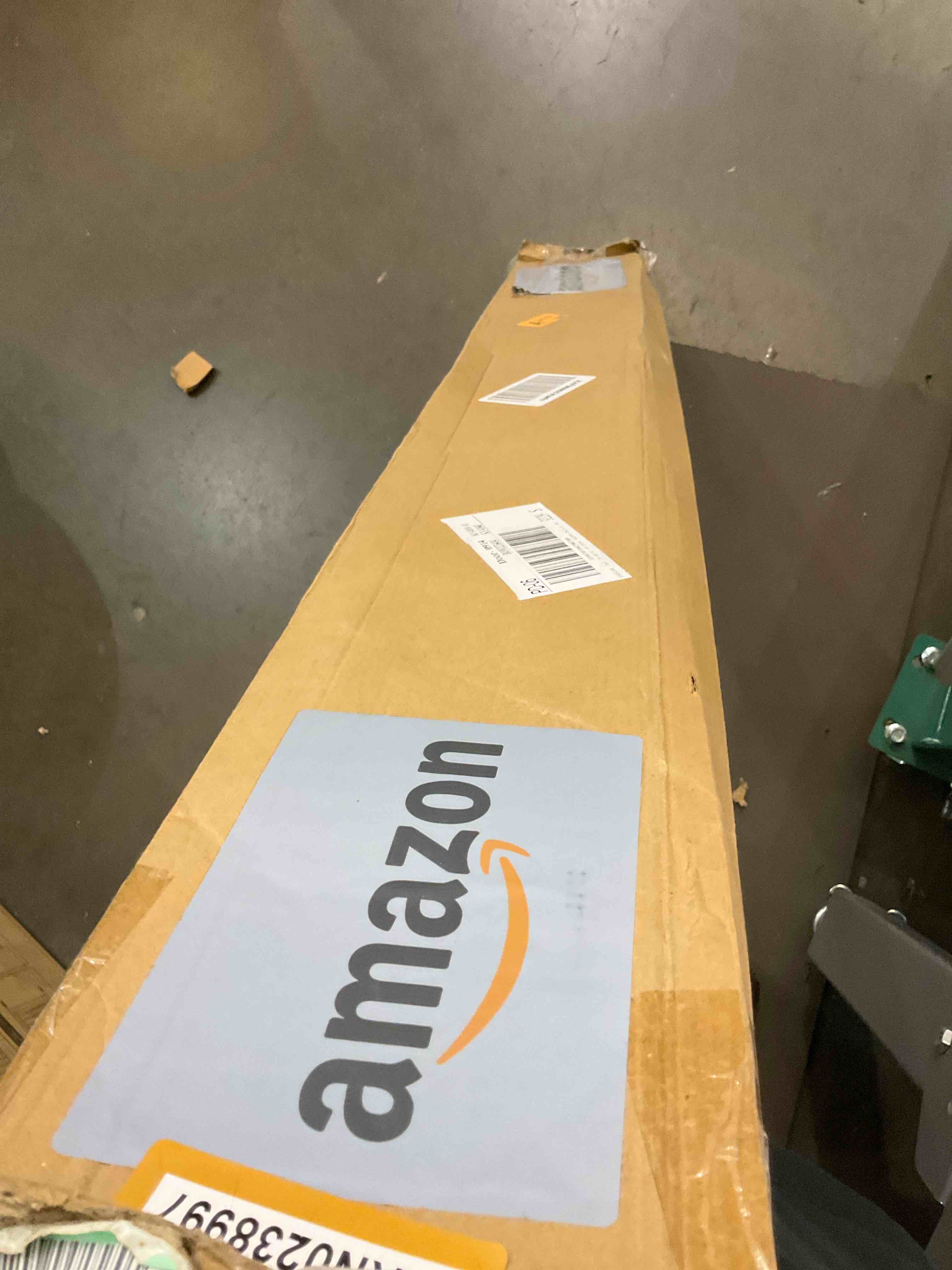 https://s3.amazonaws.com/lotting-images-prod/bidfta/BRN0238997_1726084232947.jpeg